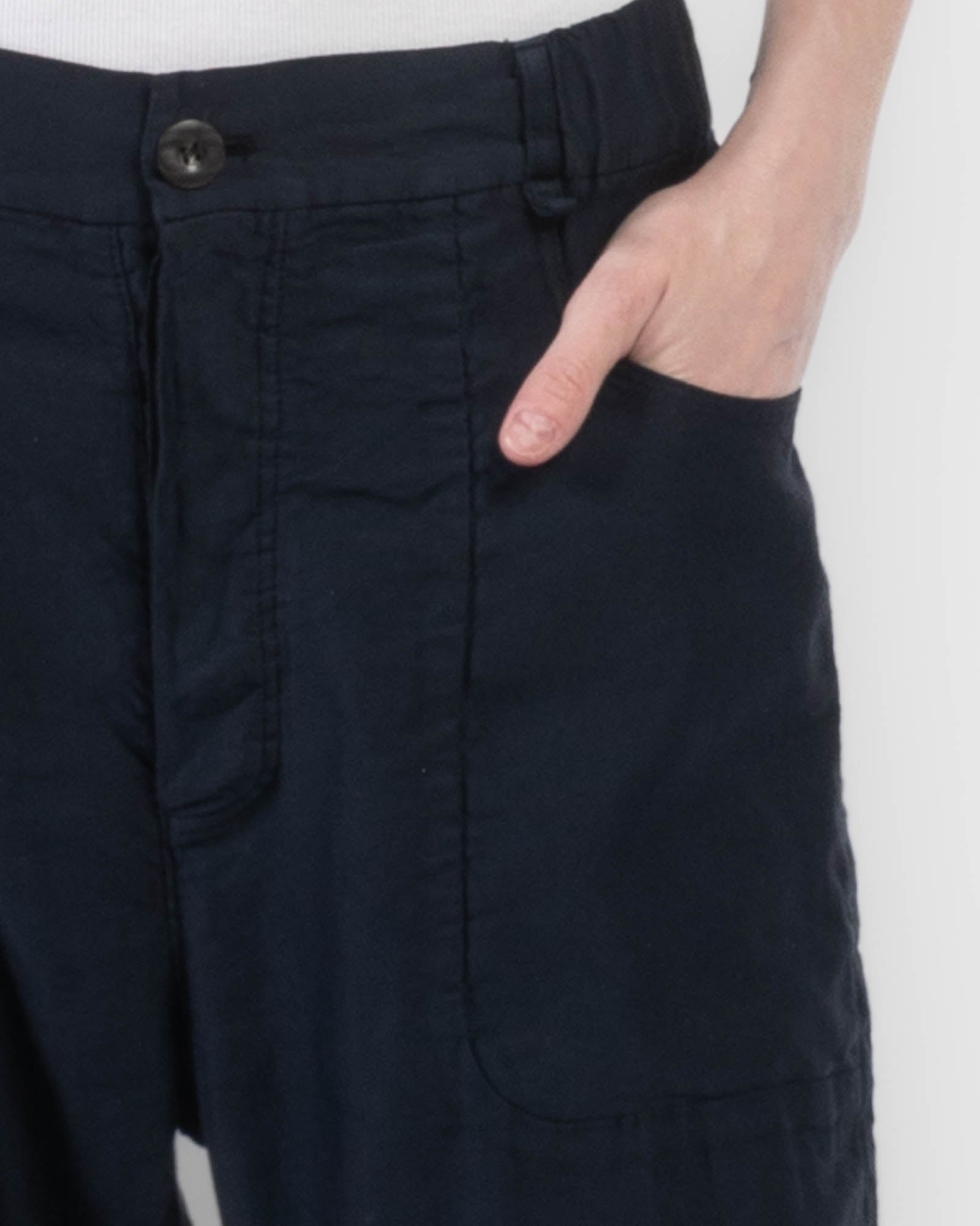 Pantalon à jambes courbées