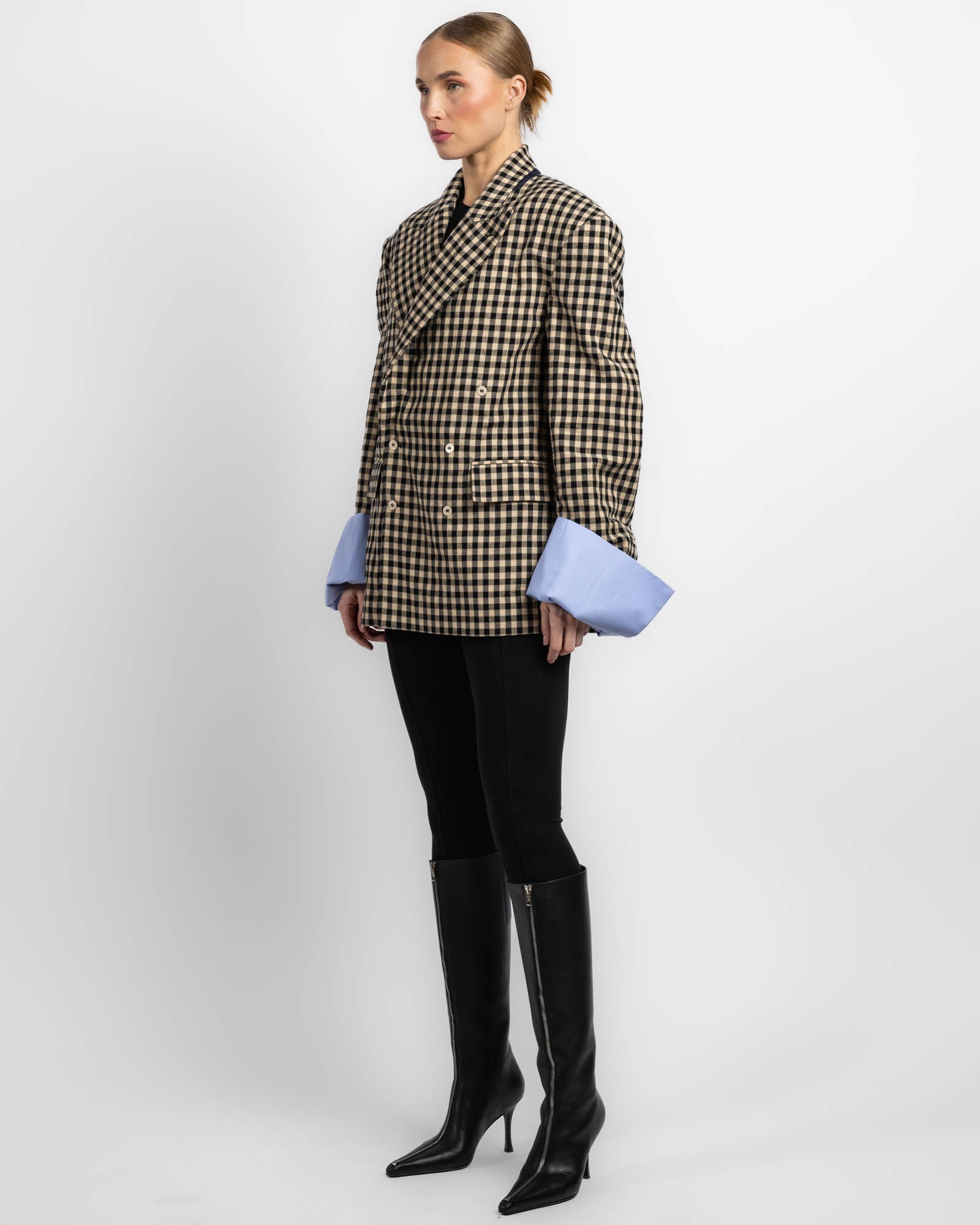 Olly Blazer