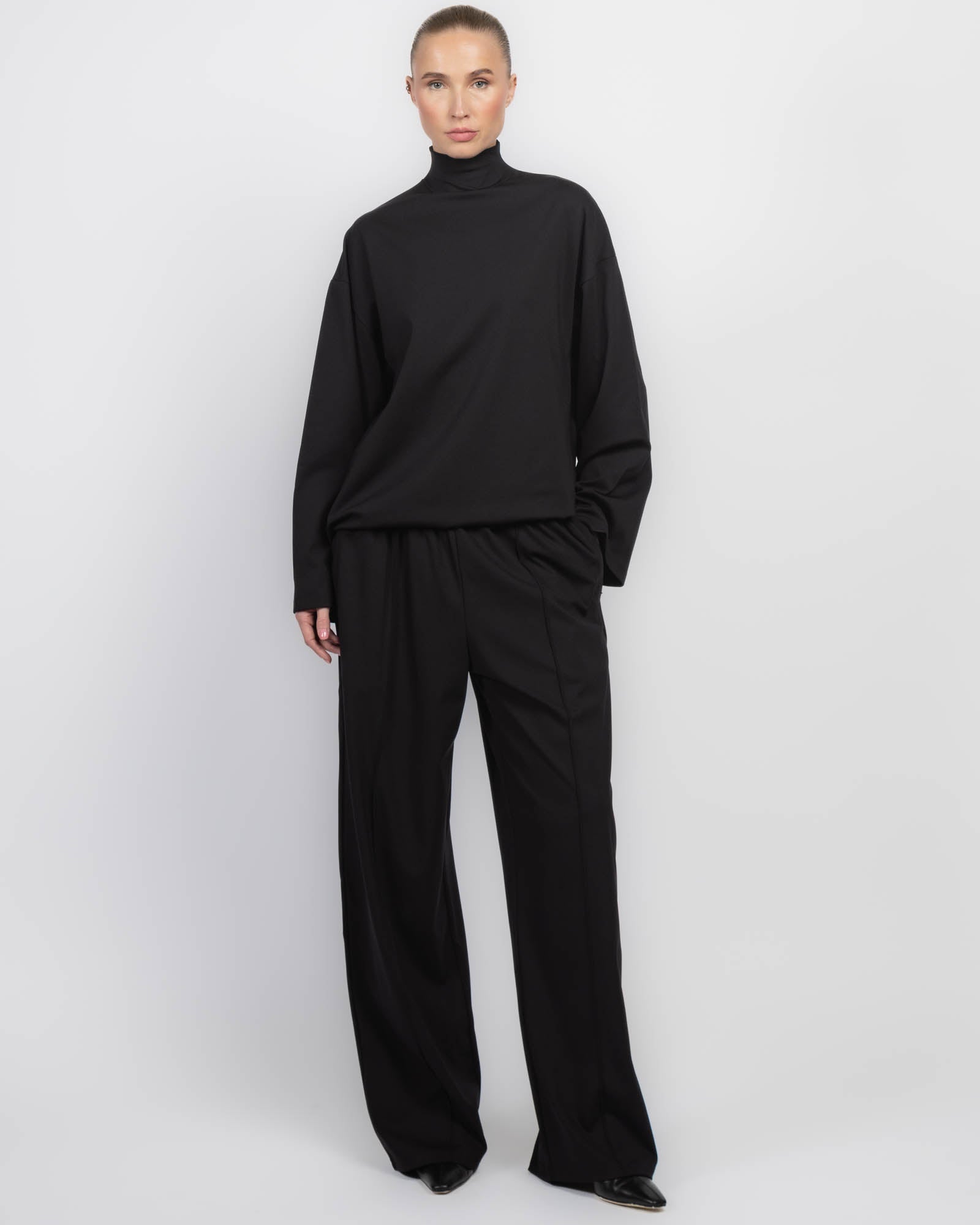 Opaque Lounge Top