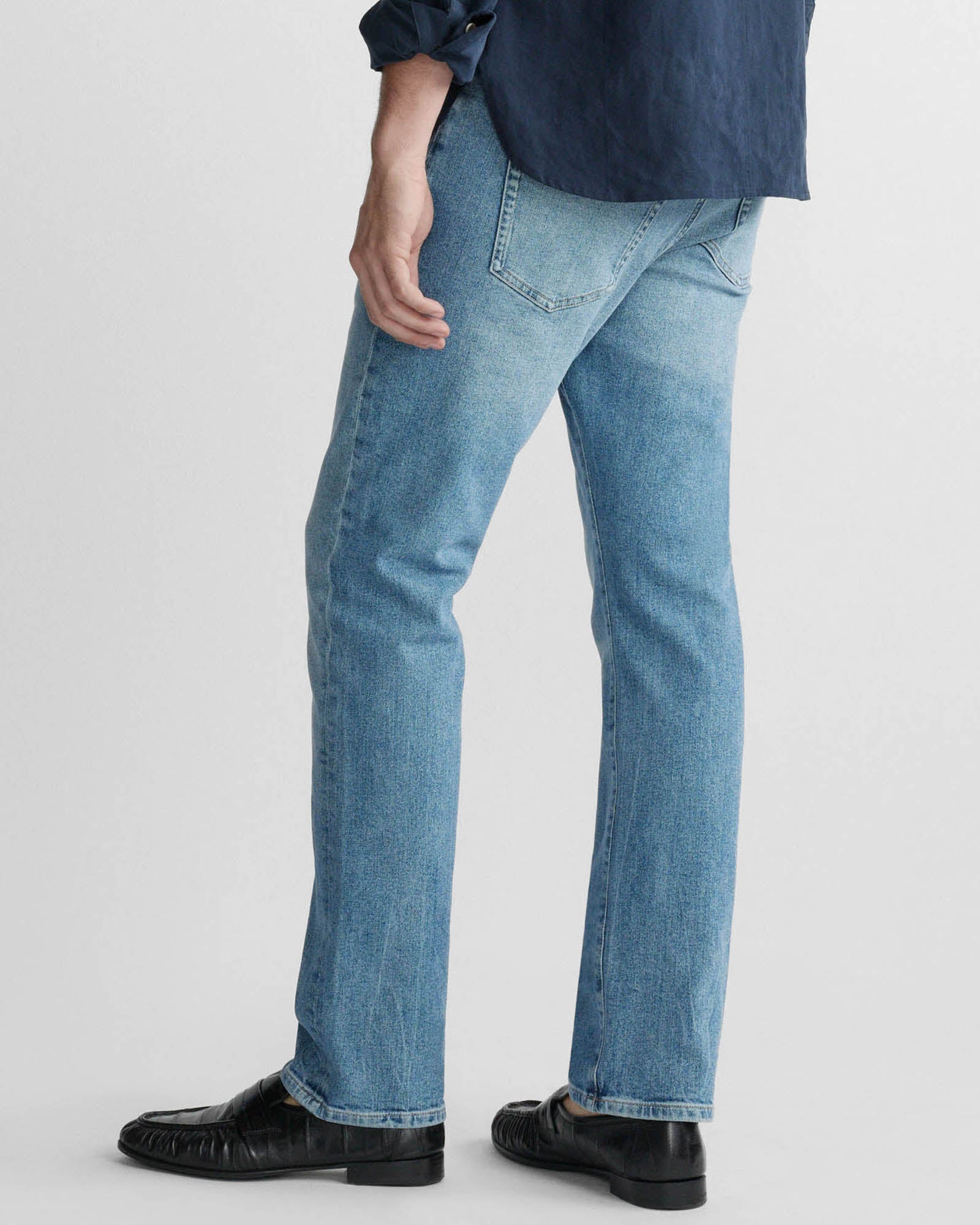 Russel Slim Straight
