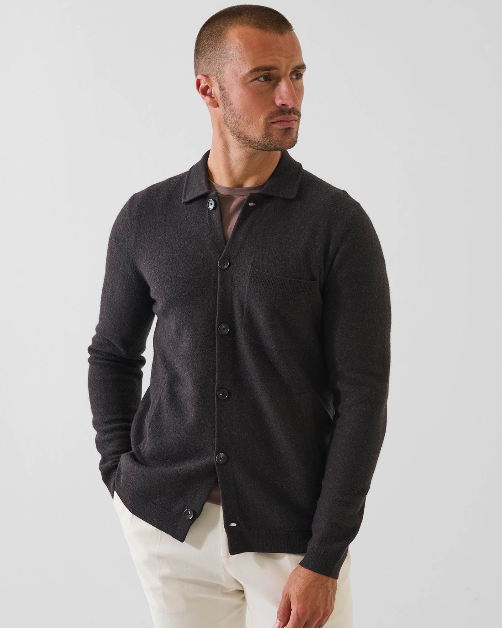 Veste boutonnée en laine bouillie