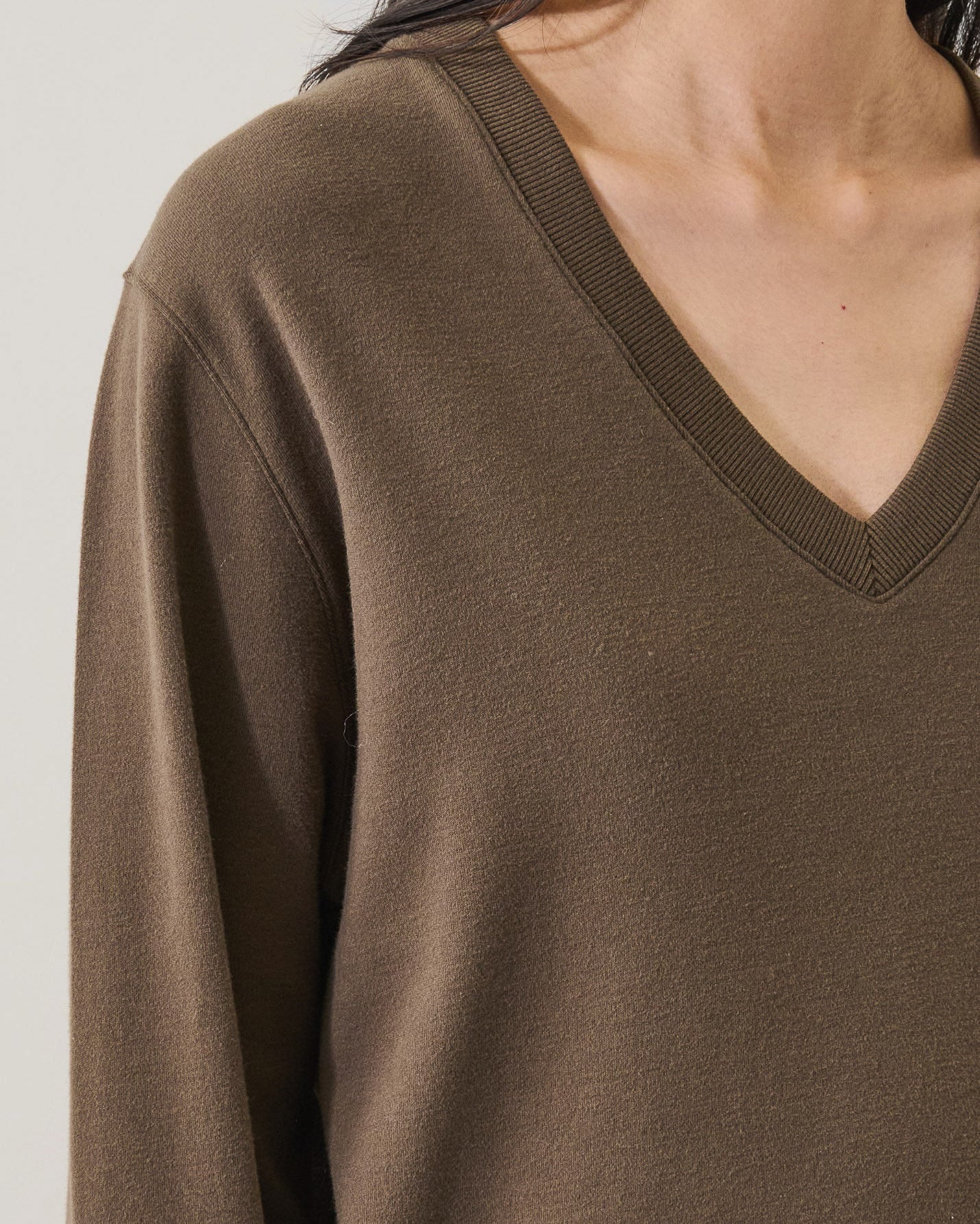 Long Relaxed V-Neck Sweatshirt