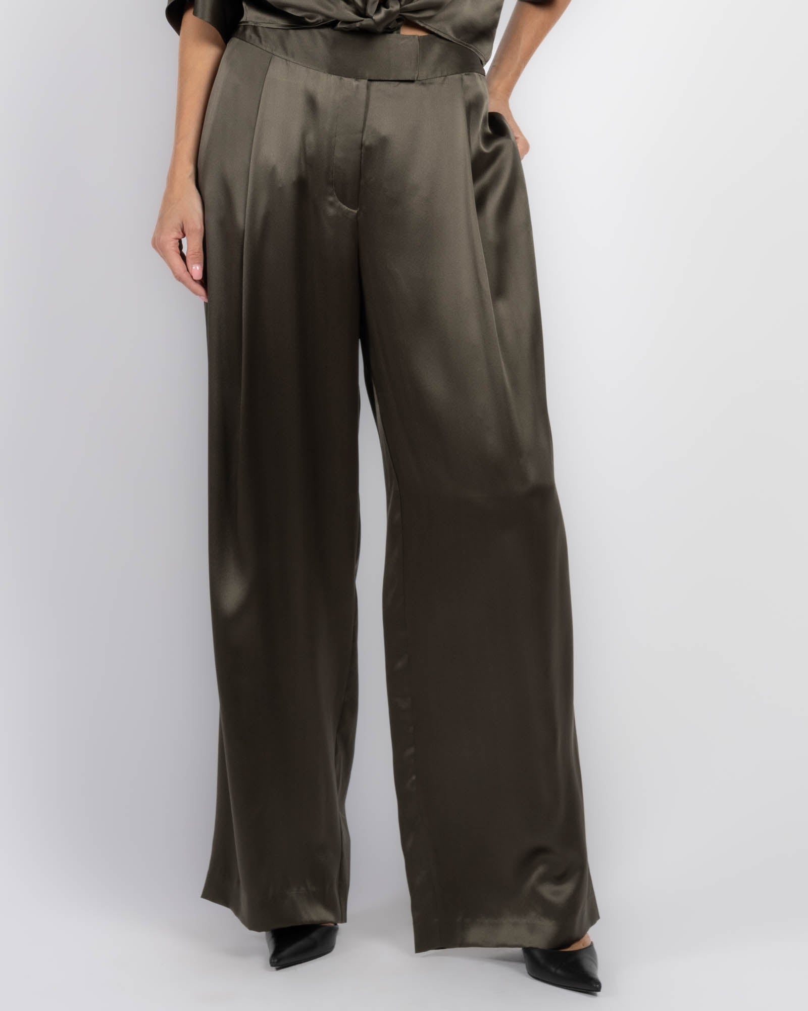 Relaxed Trousers