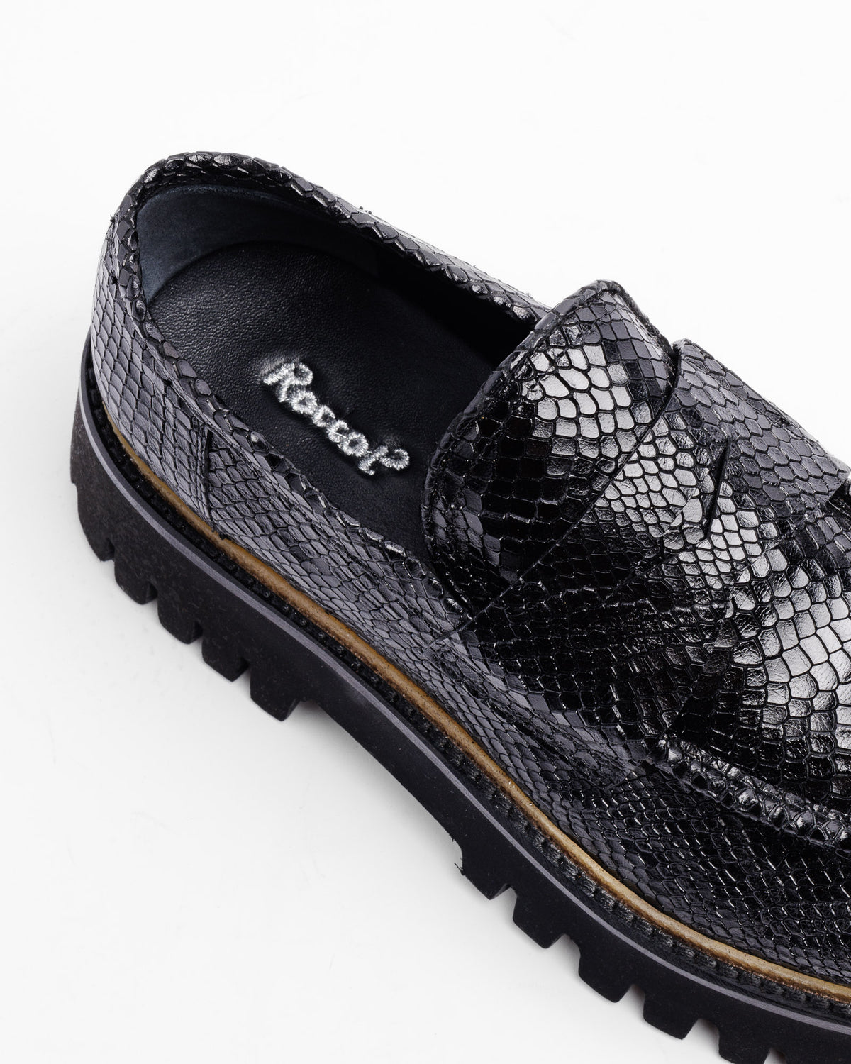Prescilla Loafers
