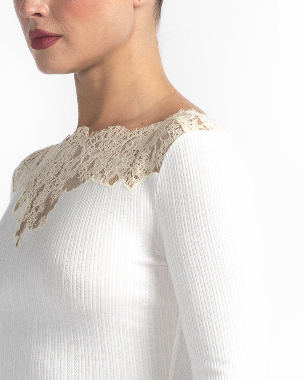 Riana Tee