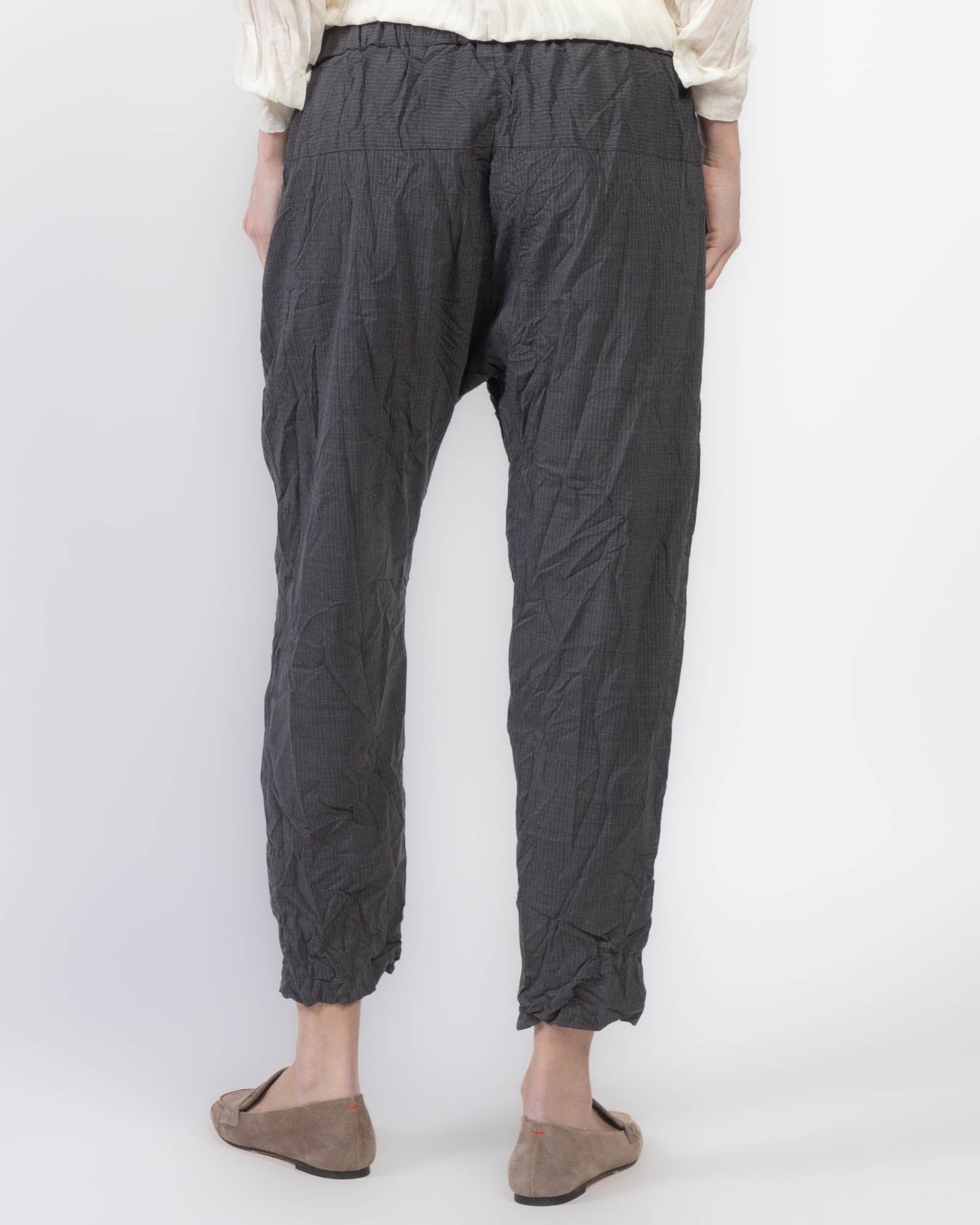 Pantalon froissé