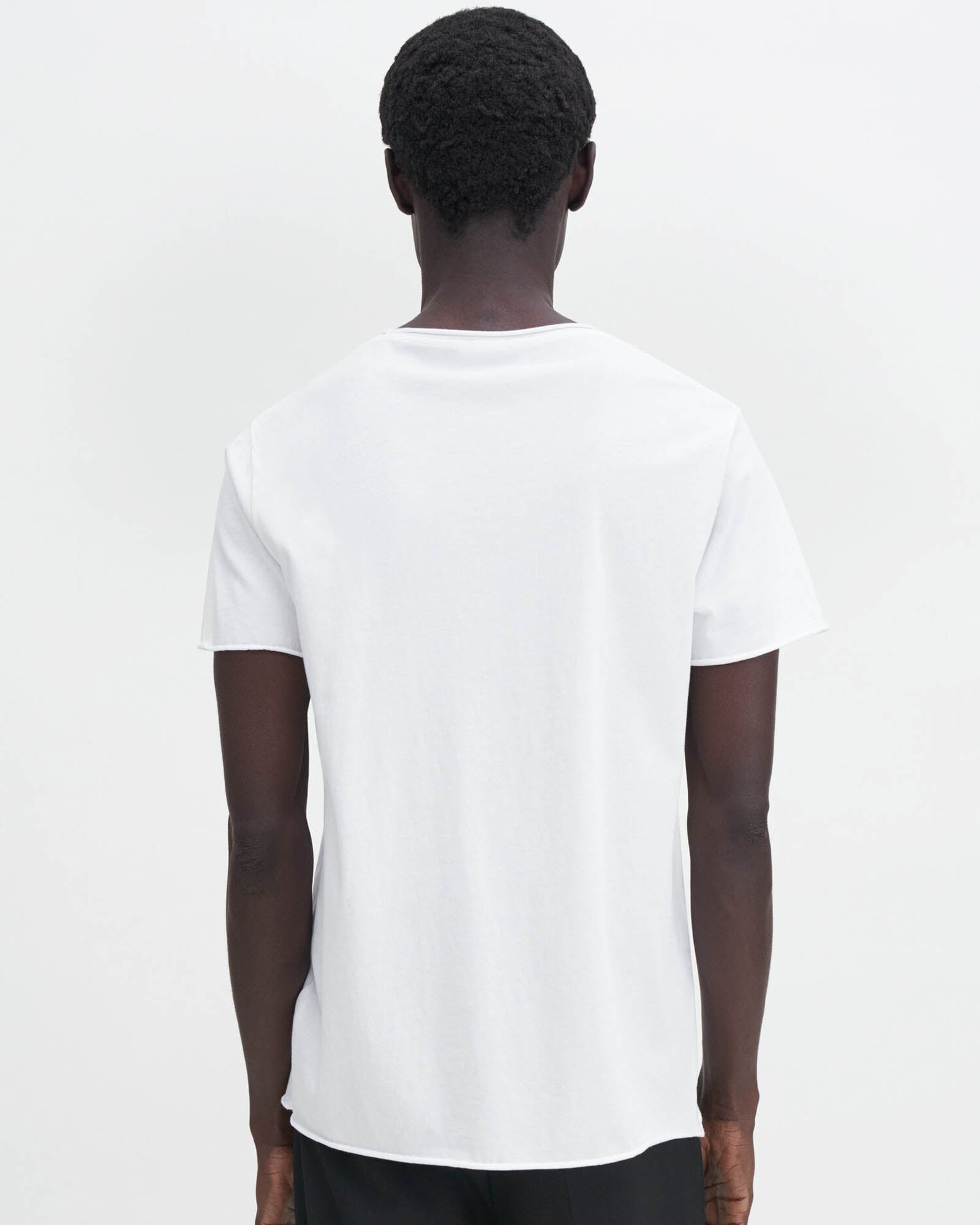 T-shirt à col roulé