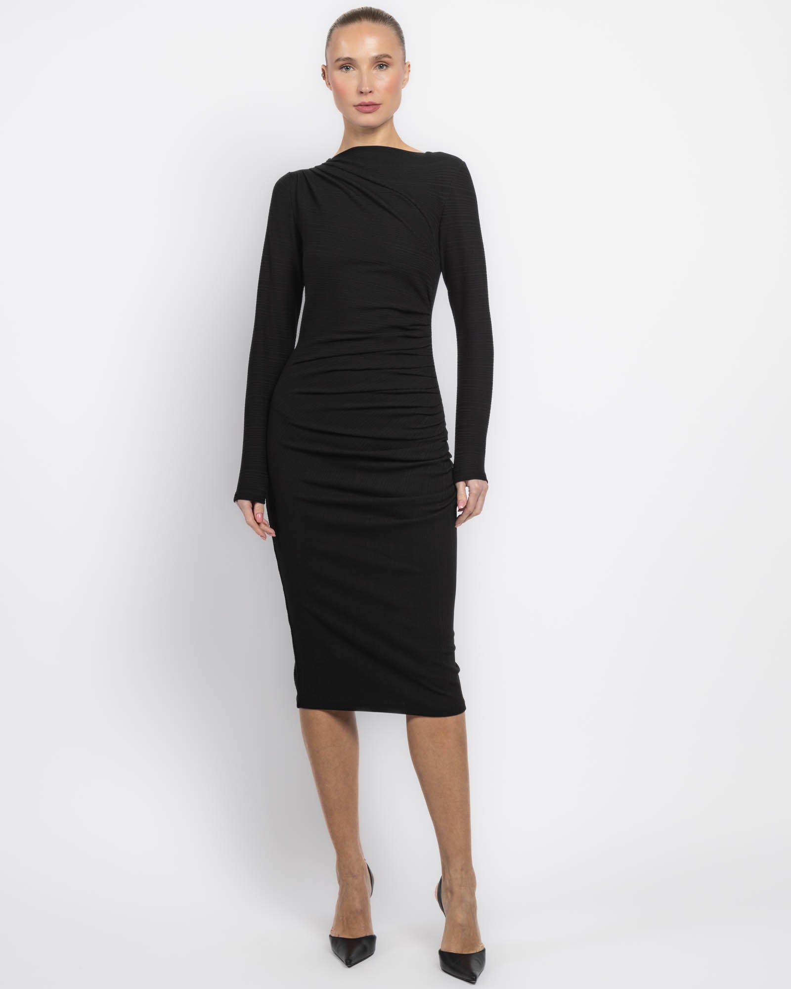 Robe mi-longue froncée