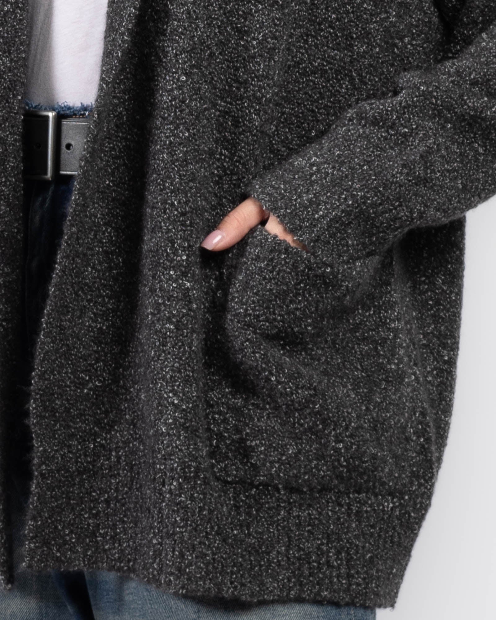 Cardigan Mandal