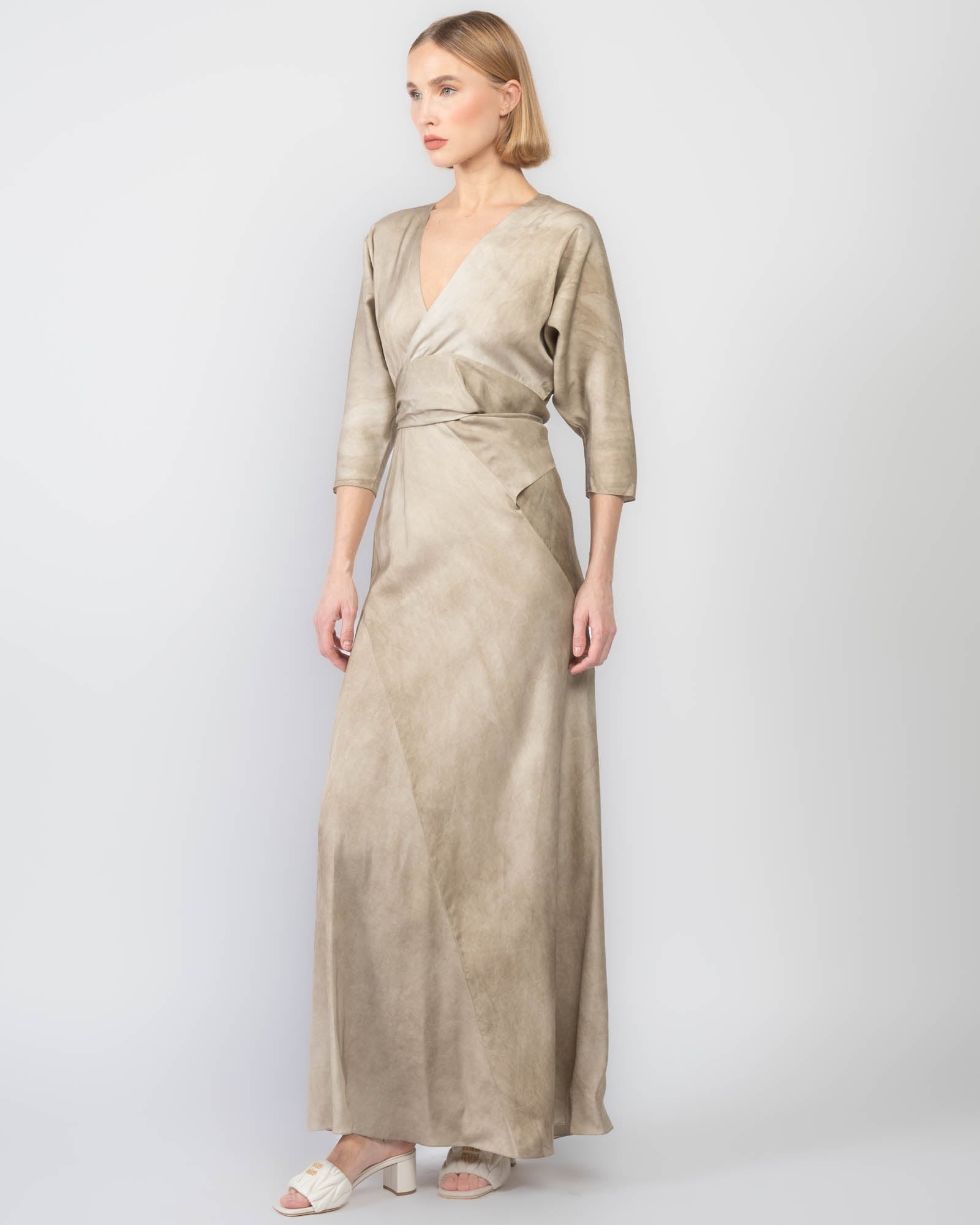 Robe Opalo