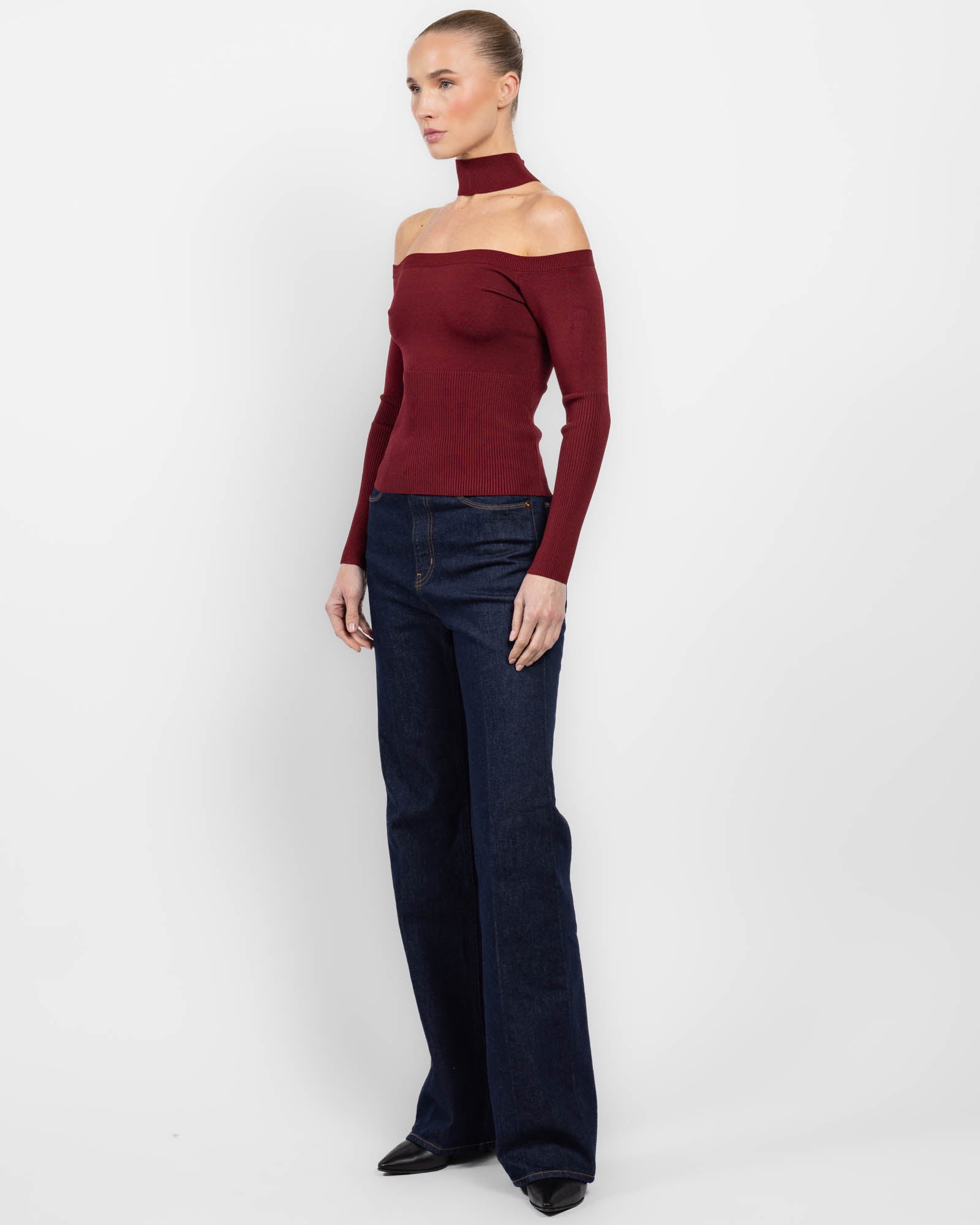 Lila Cold Shoulder Top