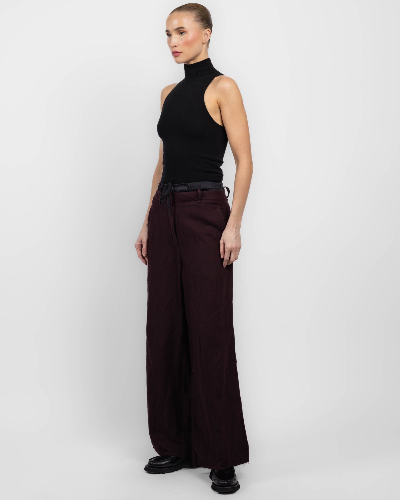 Over Leo Crumpled Pants