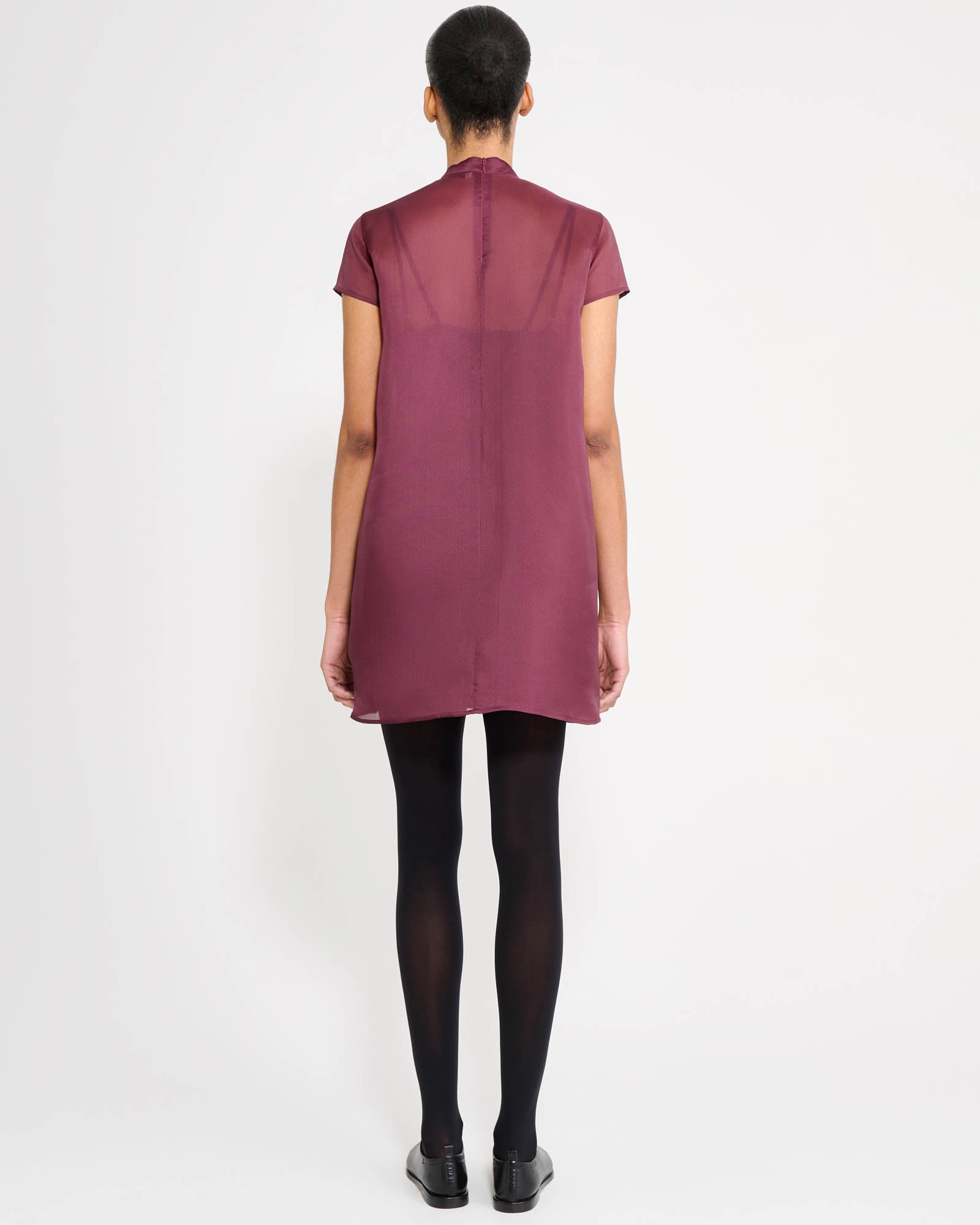 Robe volantée à nœud