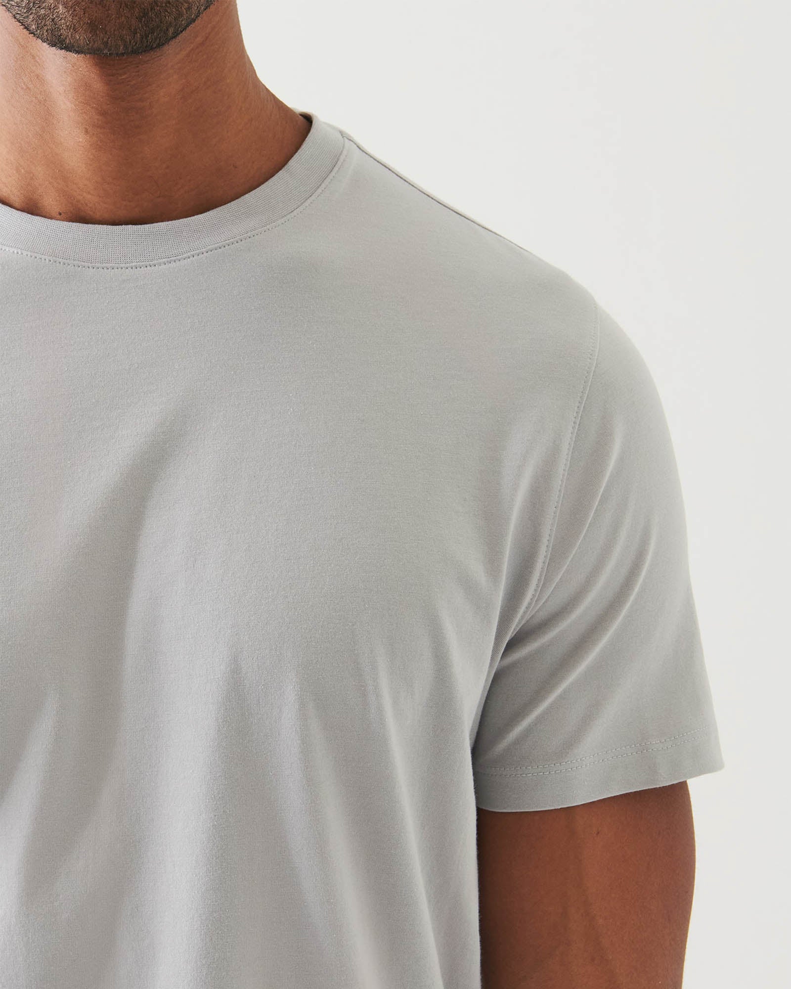 T-shirt à col haut