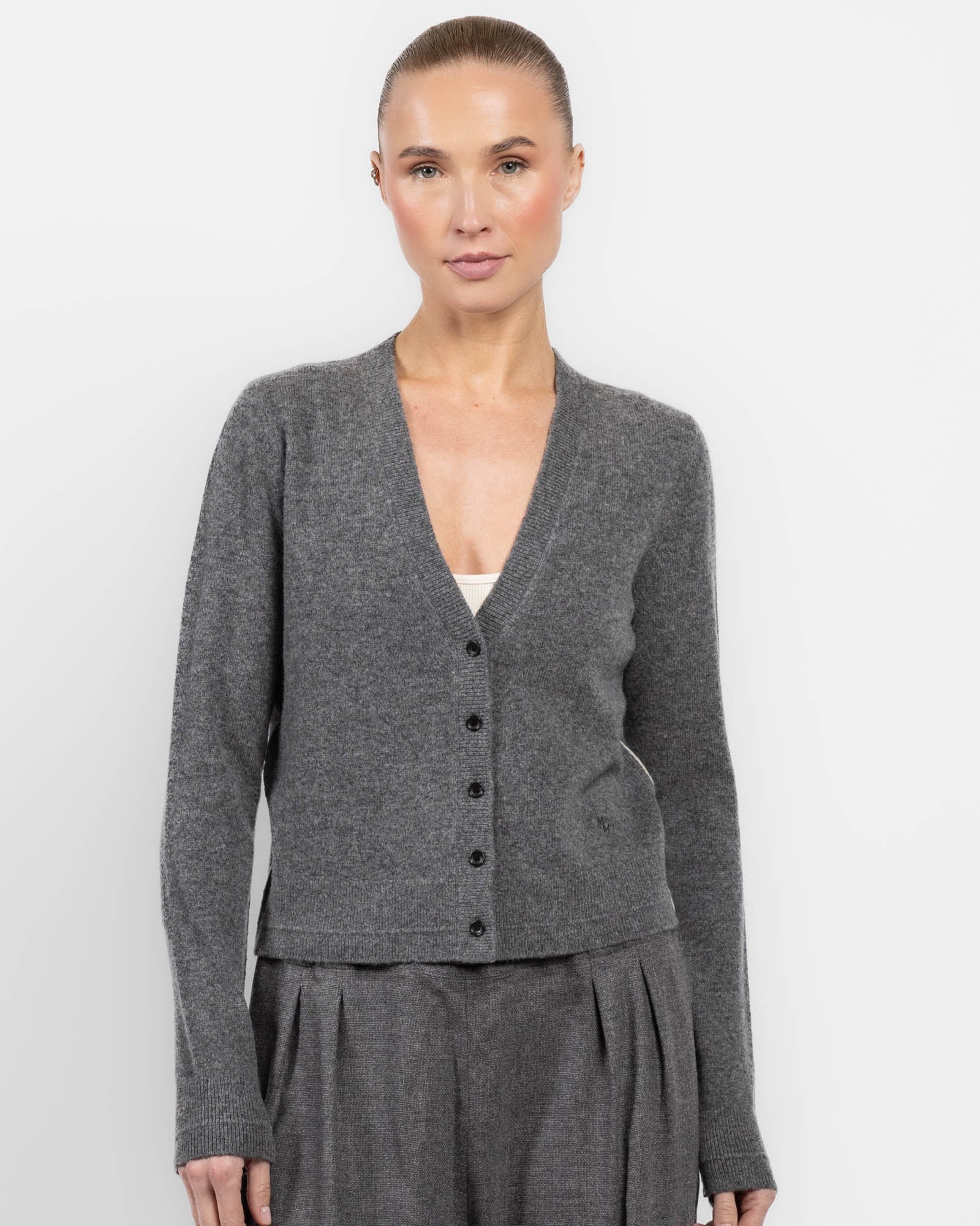 Shrunken V Cardigan