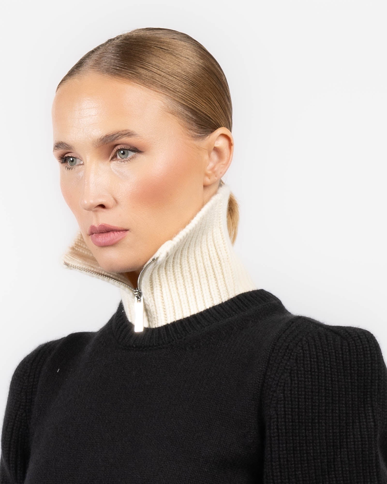 Knit Cash Collar