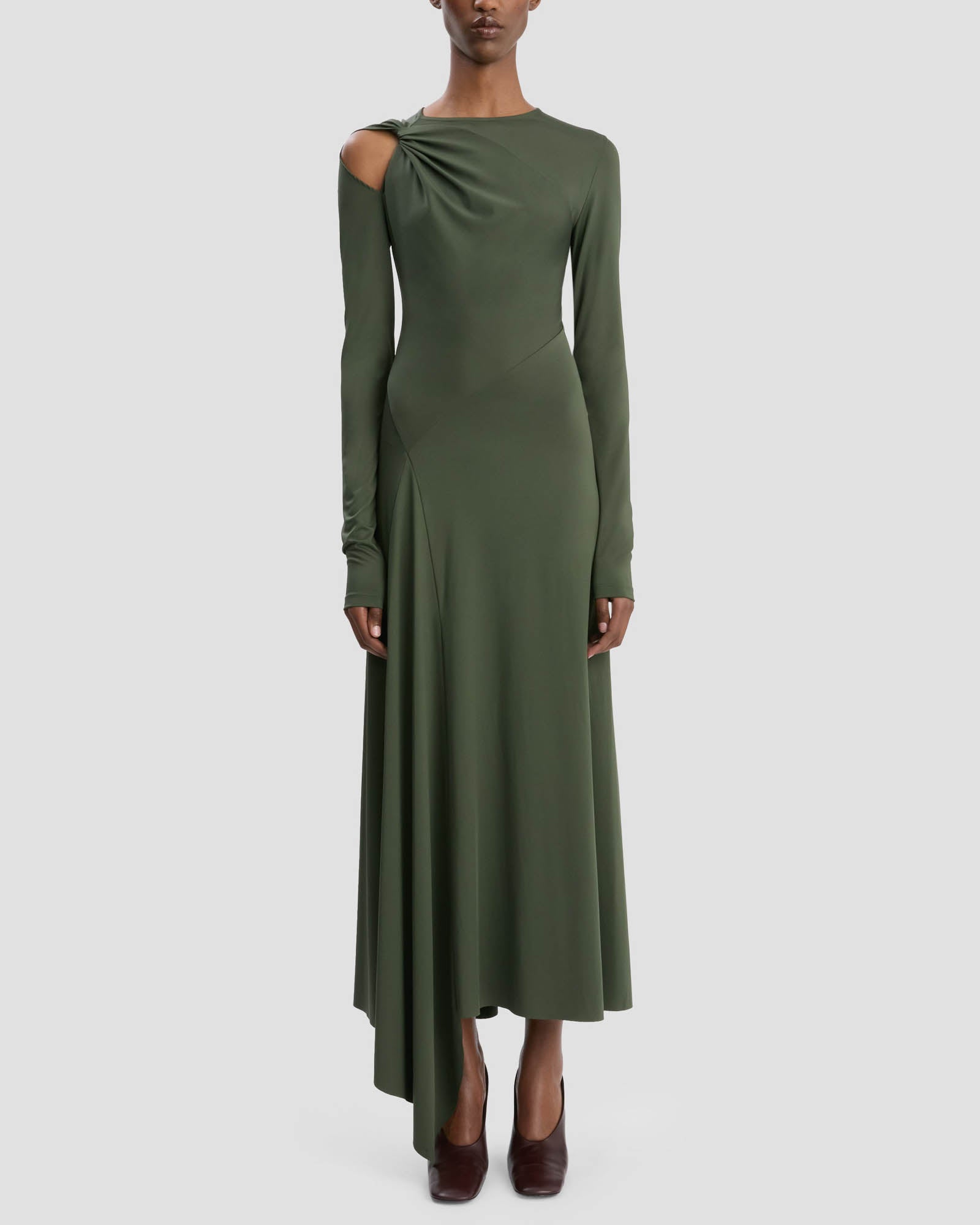 Robe mi-longue torsadée