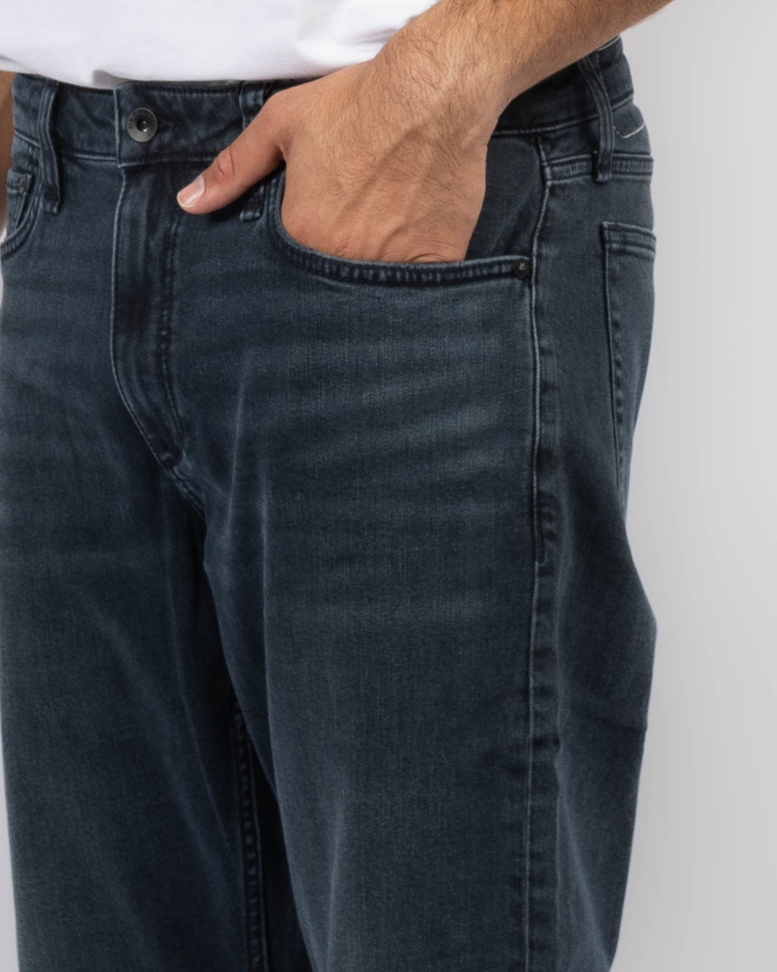 Fit 3 Authentic Jeans