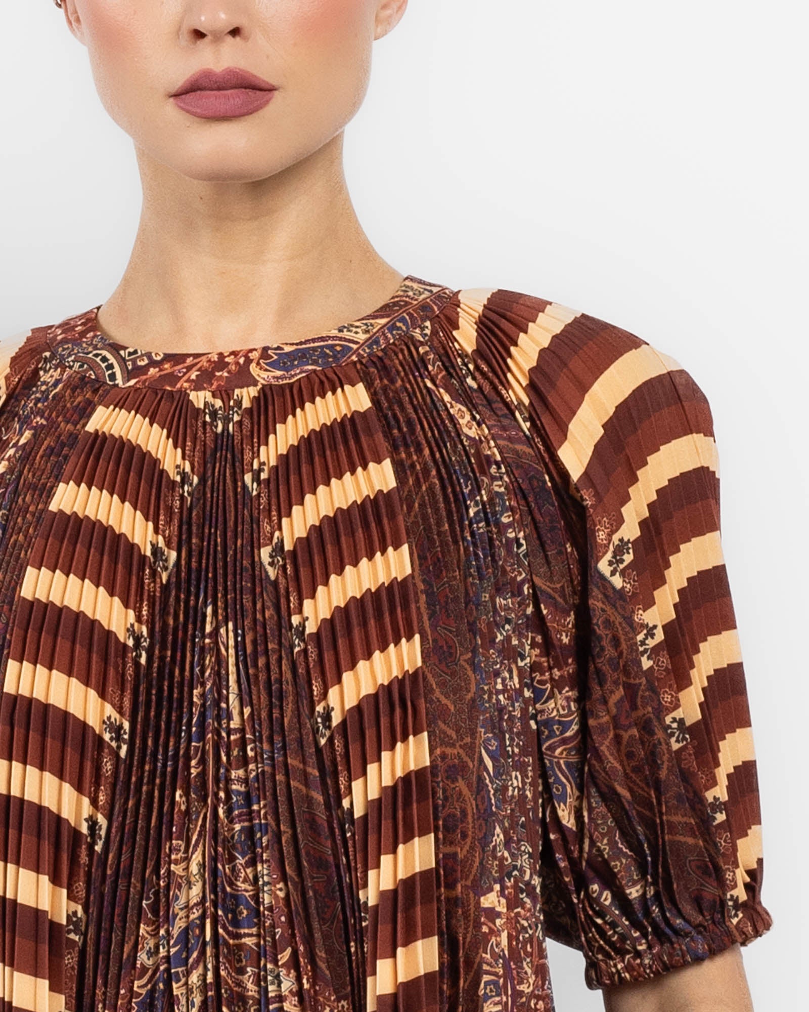 Dafne Pleat Top