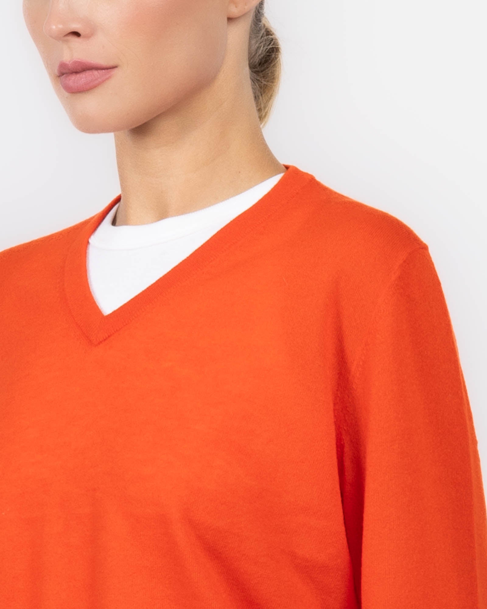 Skinline V-Neck Sweater
