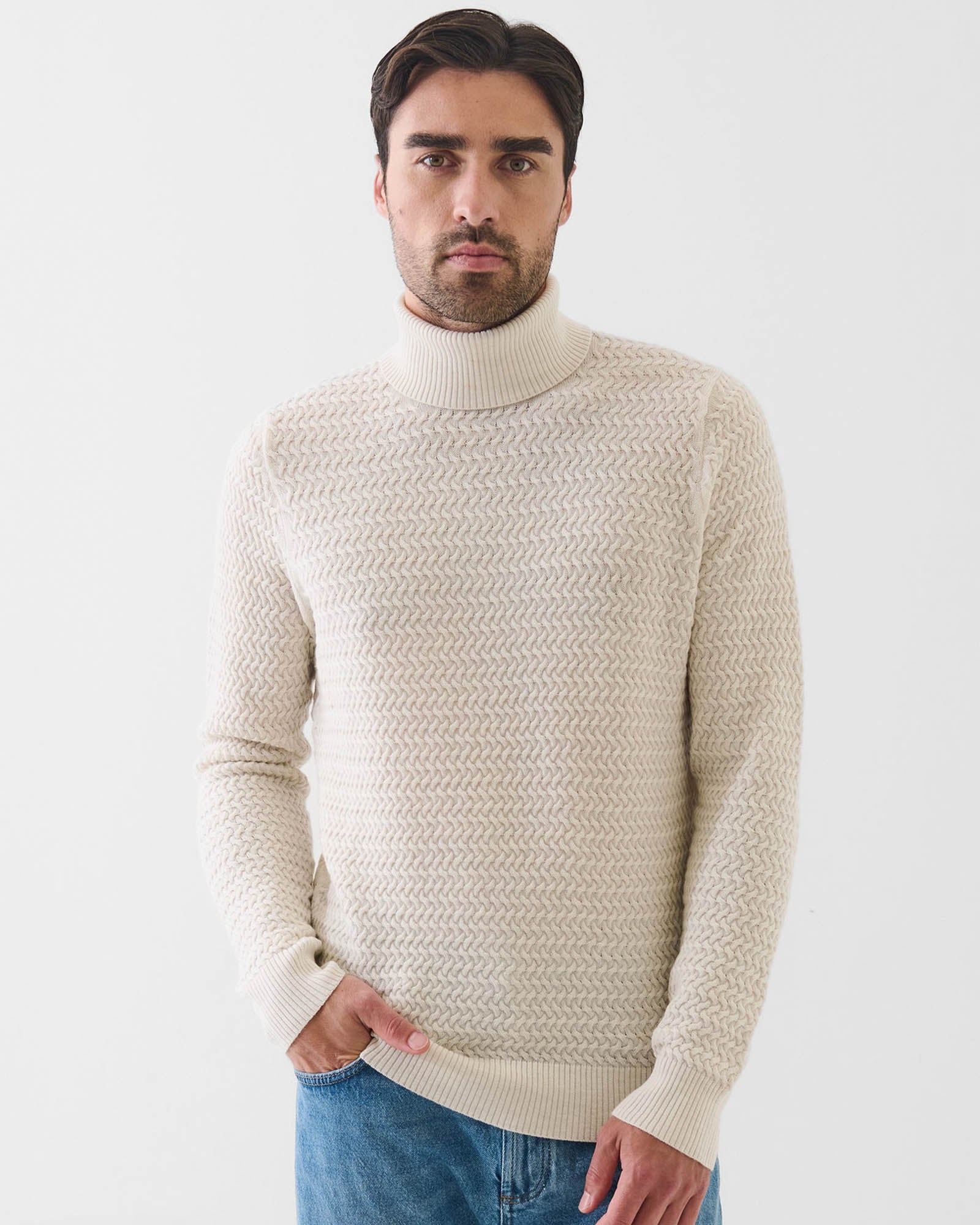 Merino Textured Turtleneck