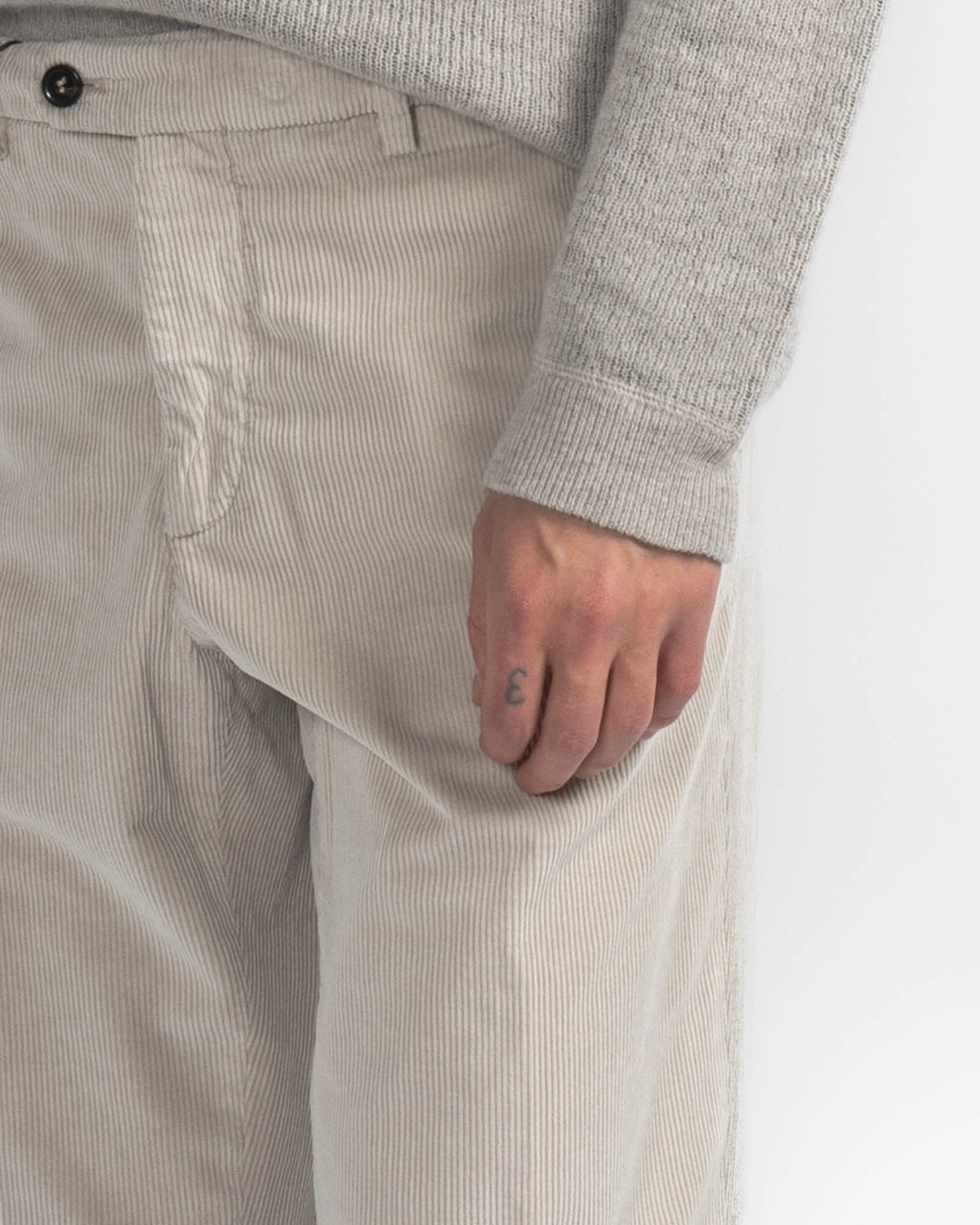 Mid Wale Corduroy Pant