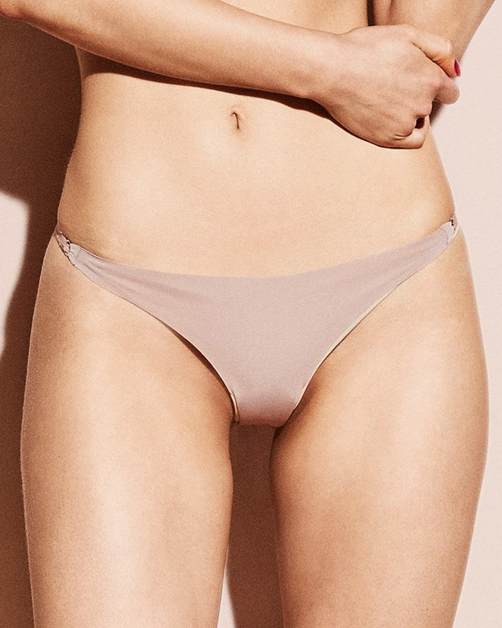 Charlotte Lace Seamless String Cheeky