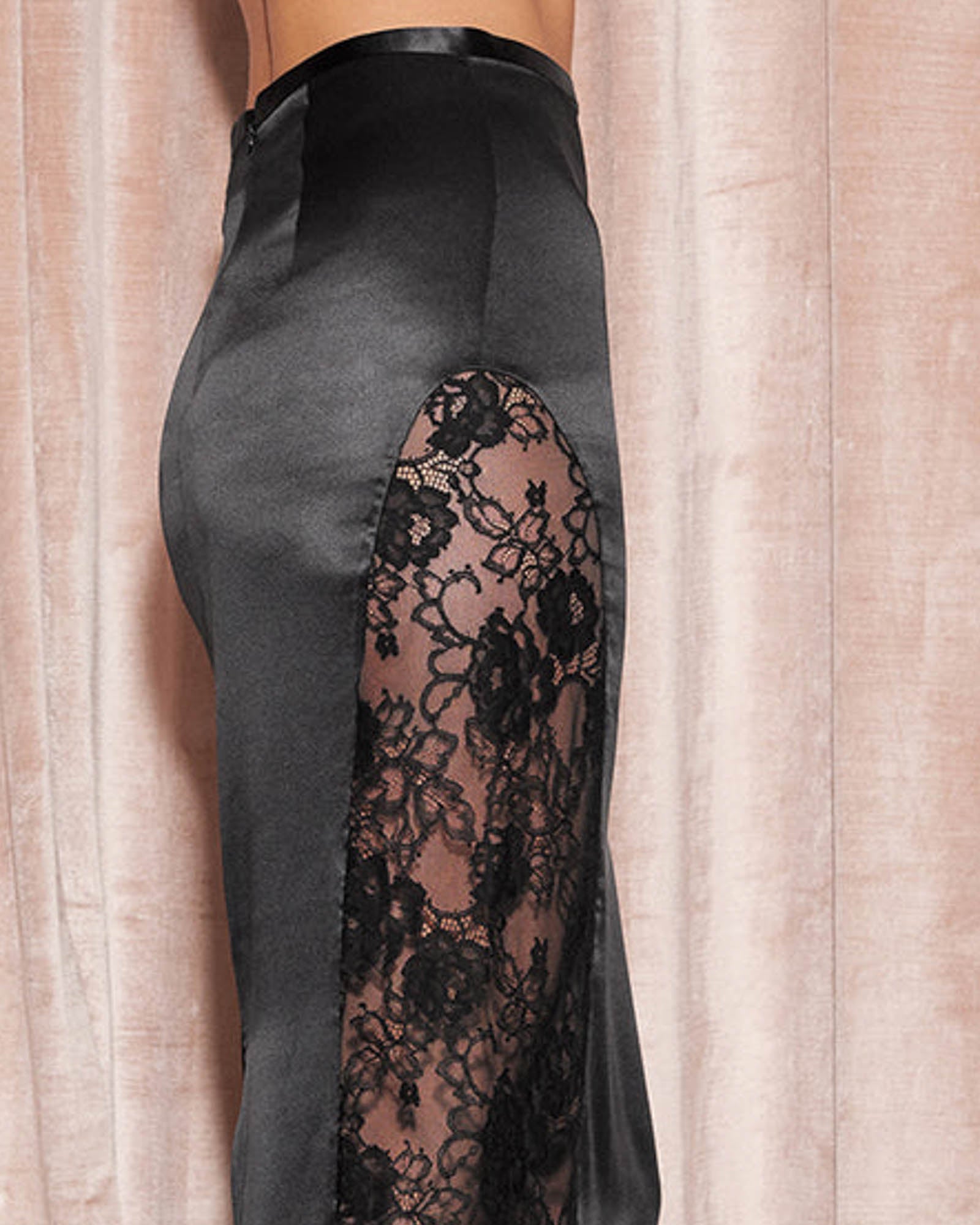 Jupe longue en soie et dentelle