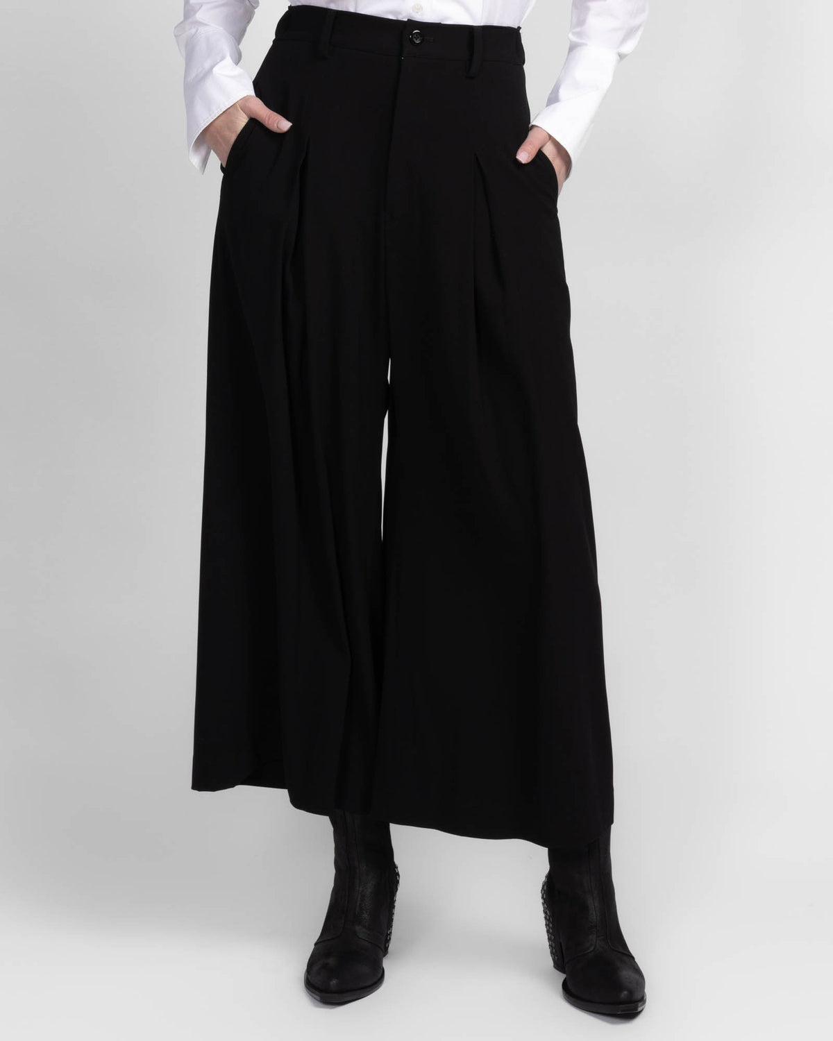Invert Tuck Flare Pant