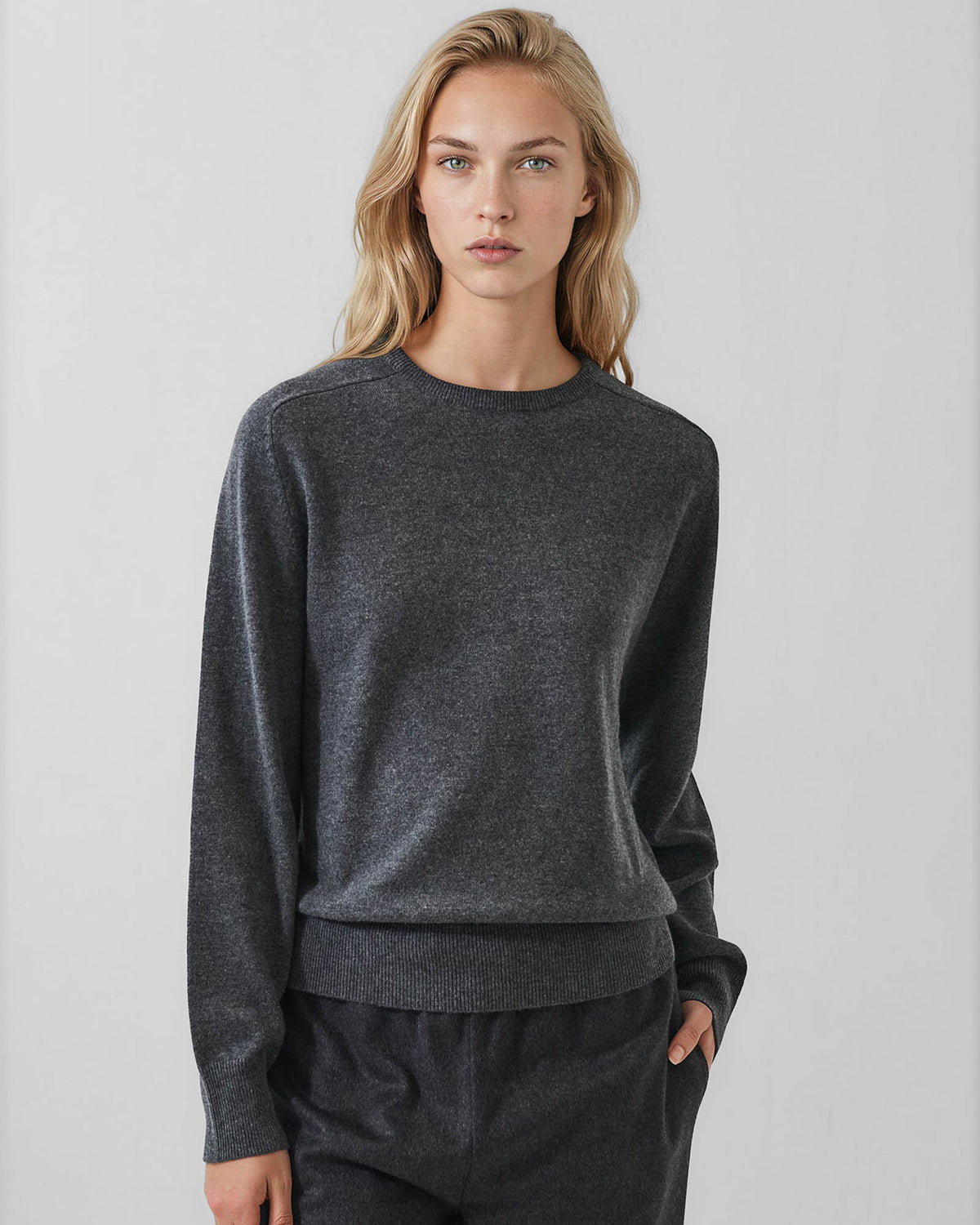 Nano Saddle Shoulder Crewneck