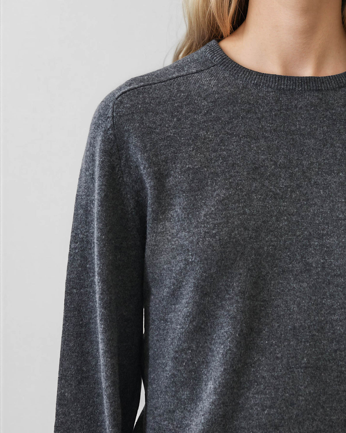 Nano Saddle Shoulder Crewneck