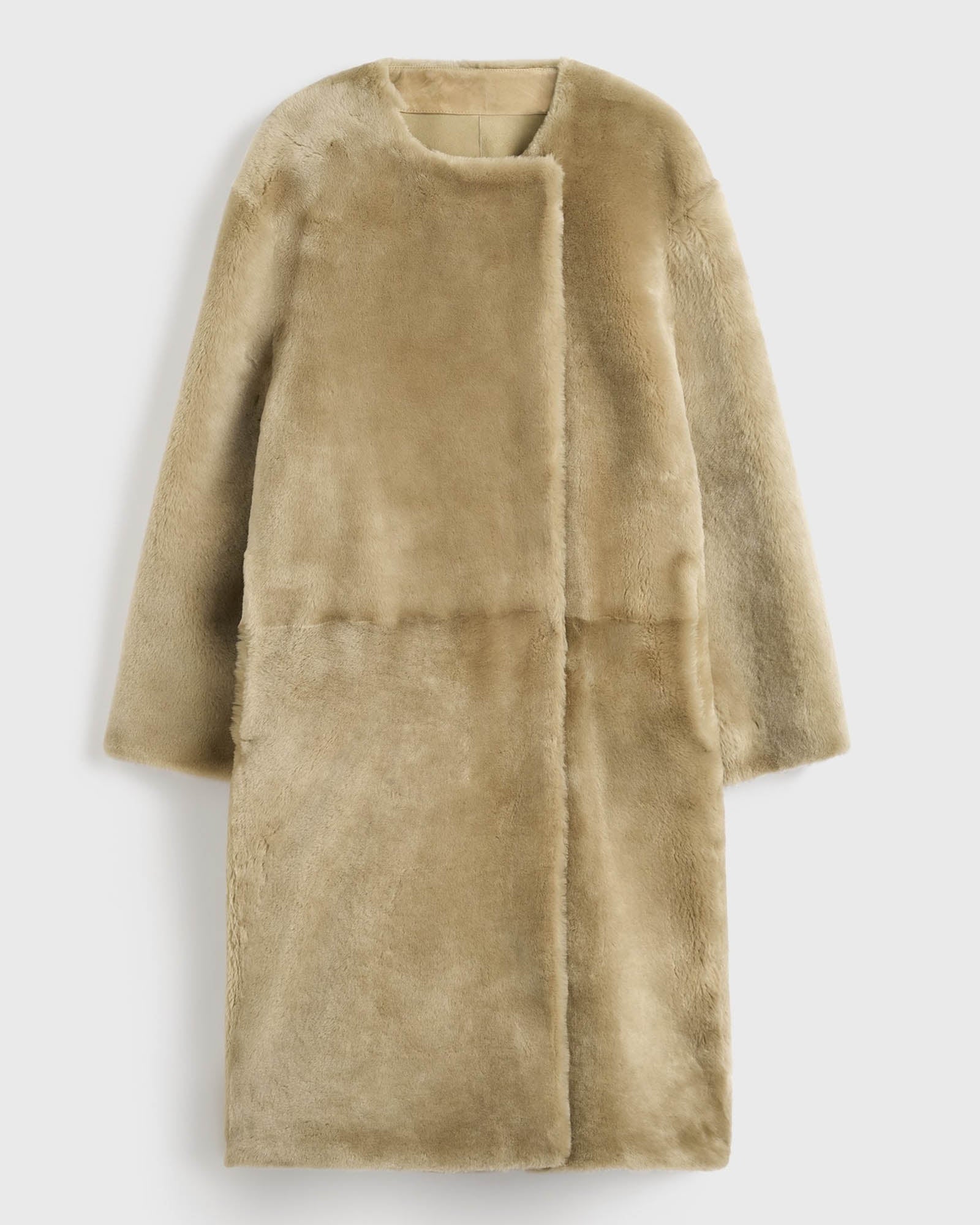 Manteau en peau lainée