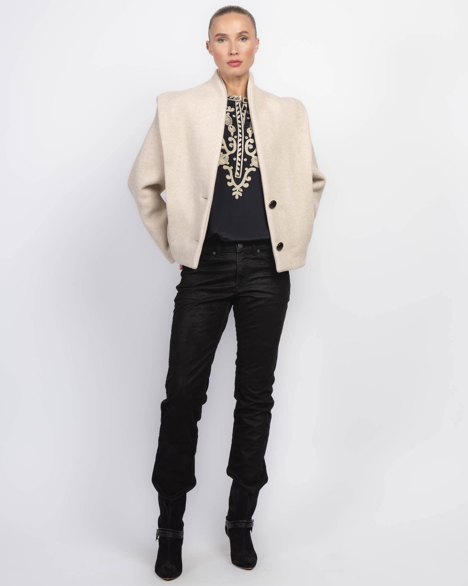 Dyogo Coat