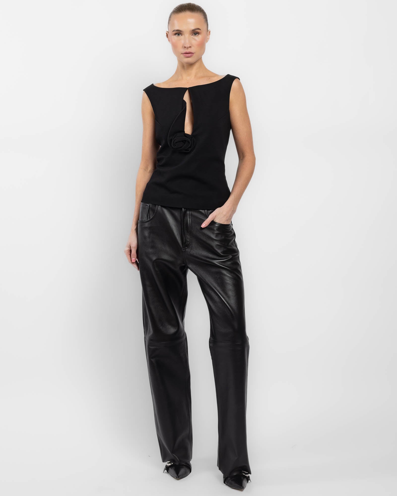 Keyhole Top