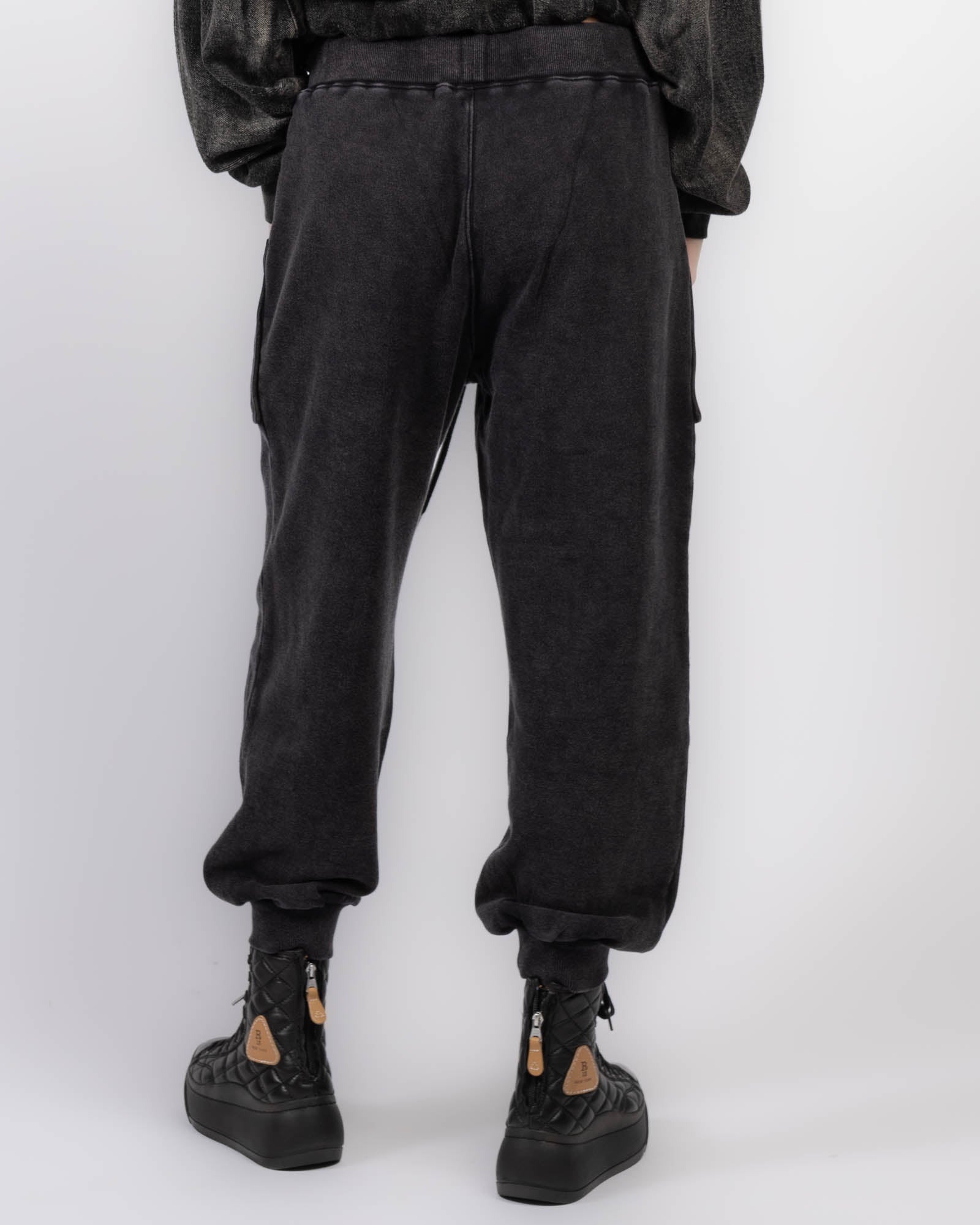 Layer Pocket Sweatpants