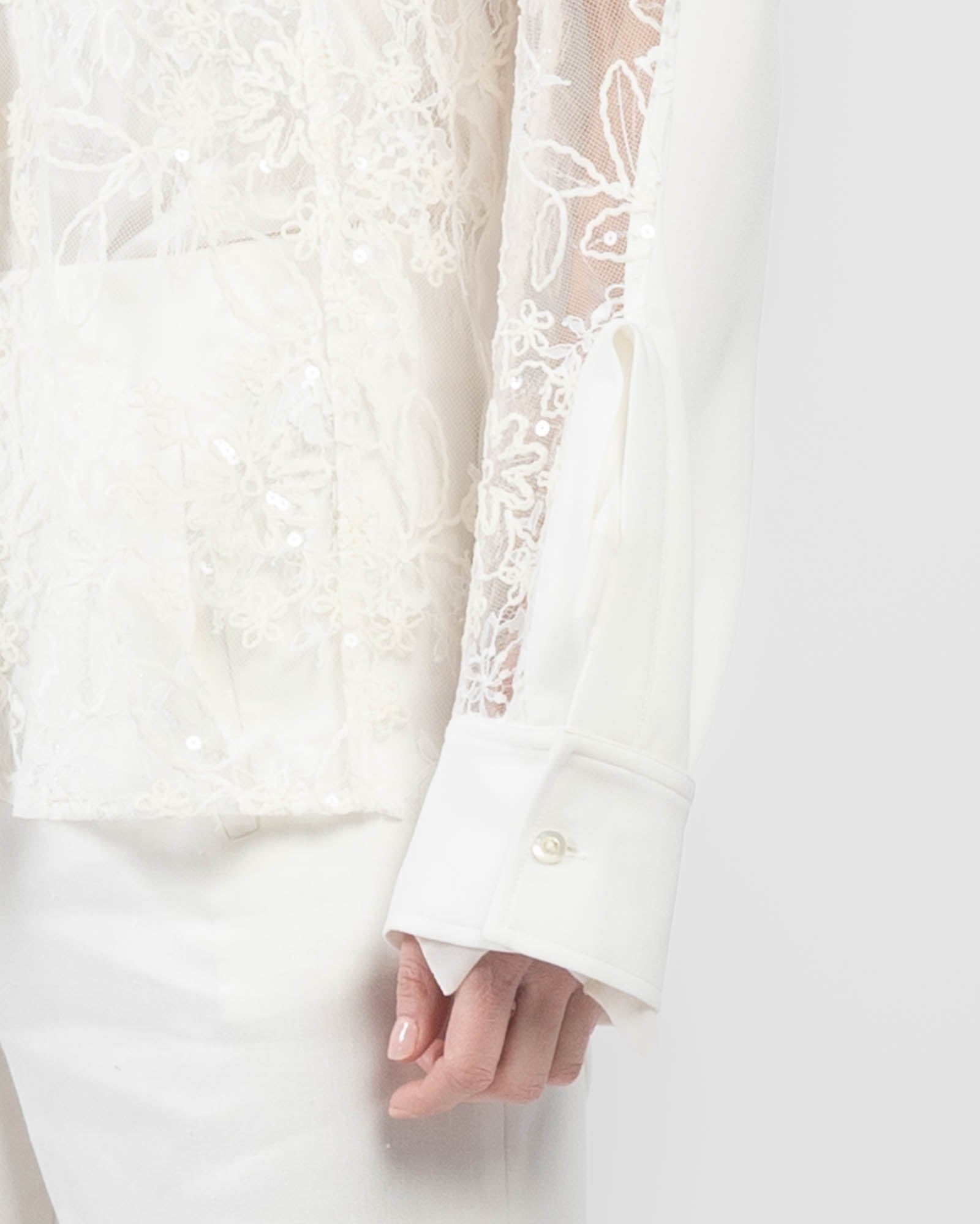 Haut en dentelle à paillettes