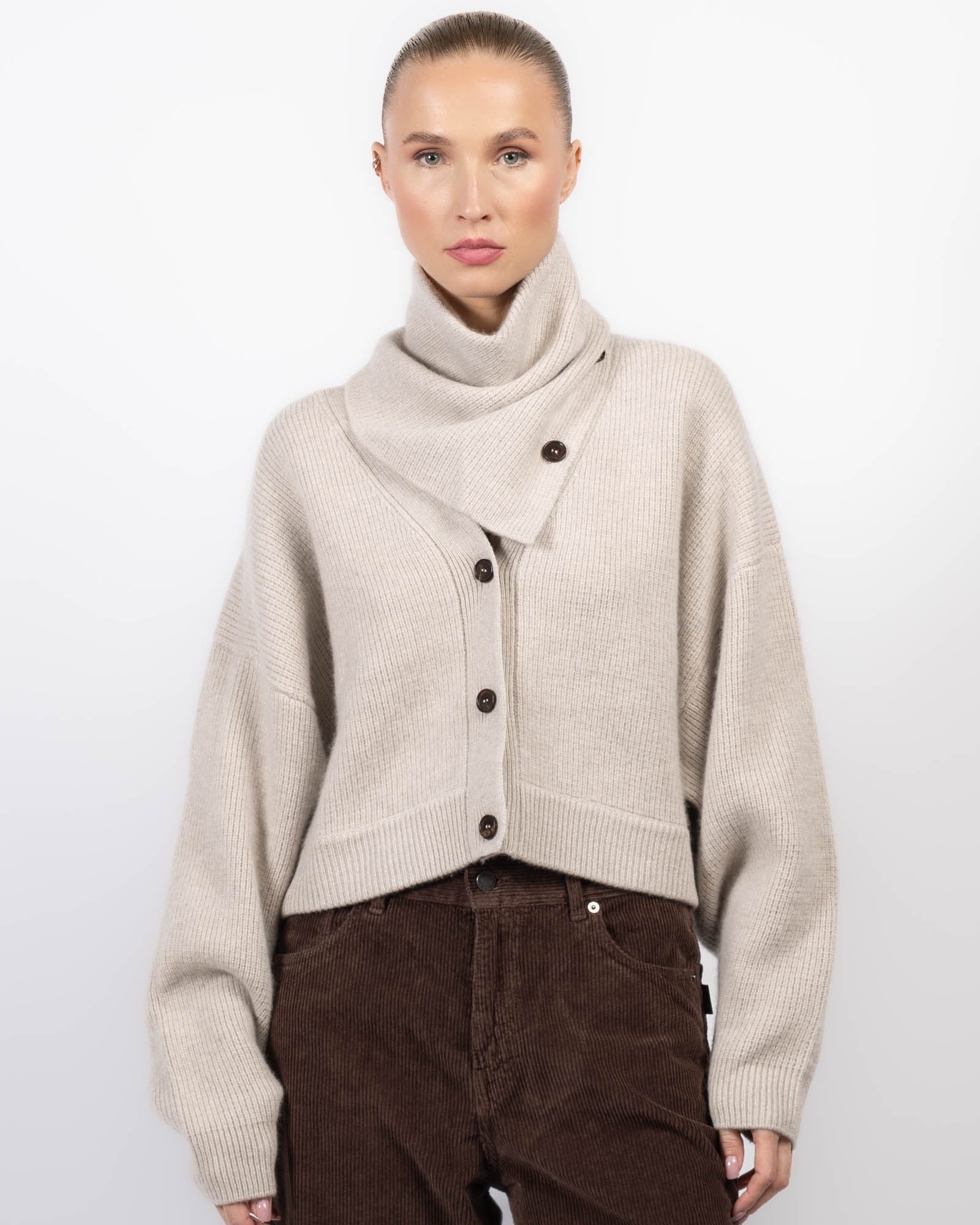 Derios Cardigan With Scarf