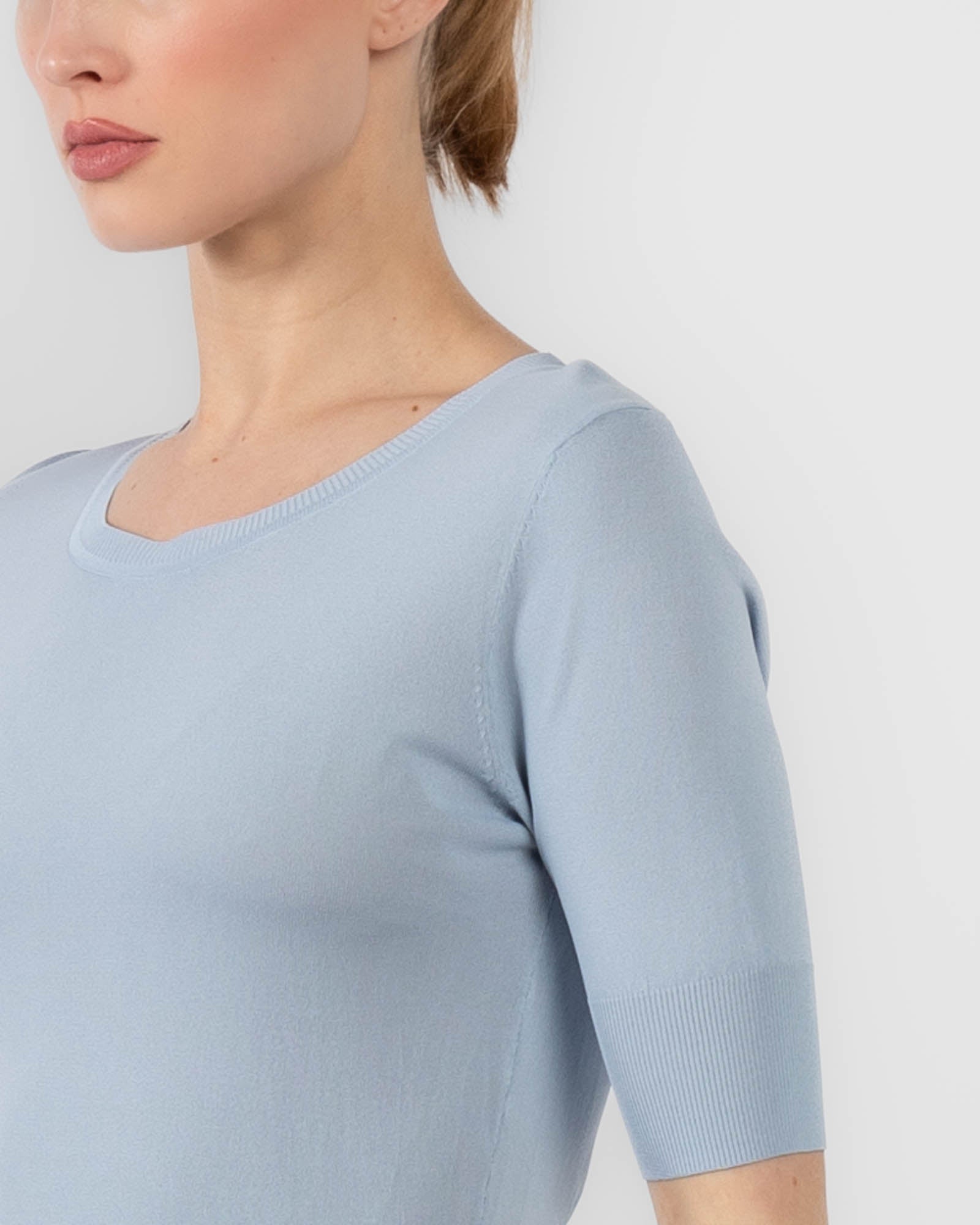 Beged Short Sleeve Top