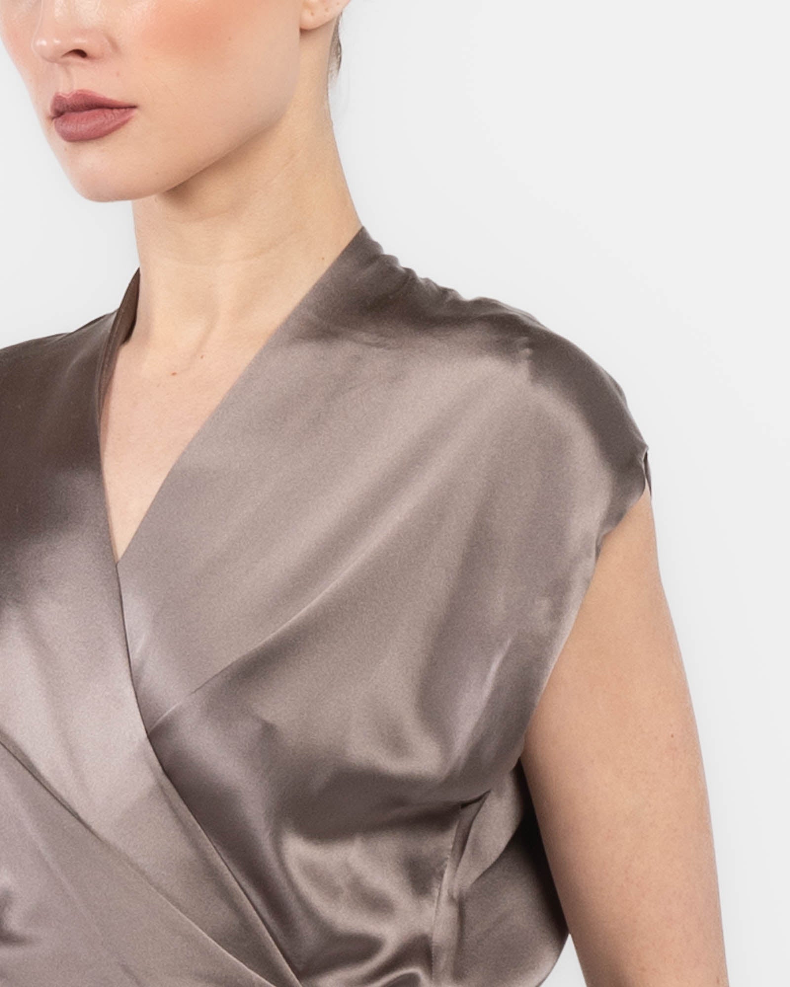 Chemisier cache-cœur à manches drapées