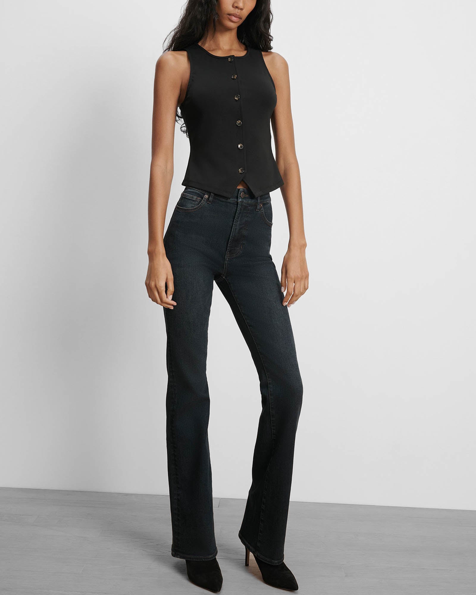 Caroline Vest