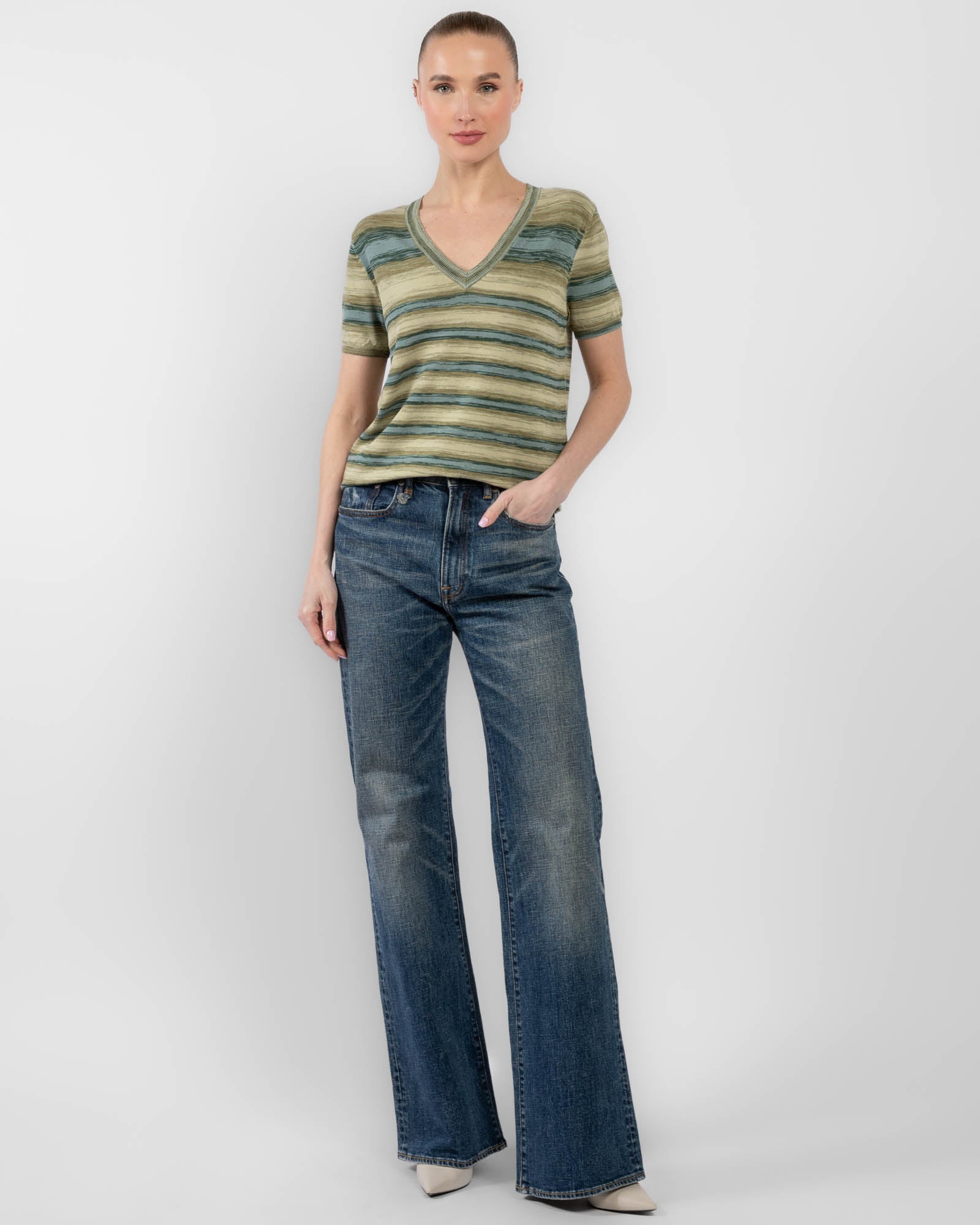 Begira V-Neck Knit