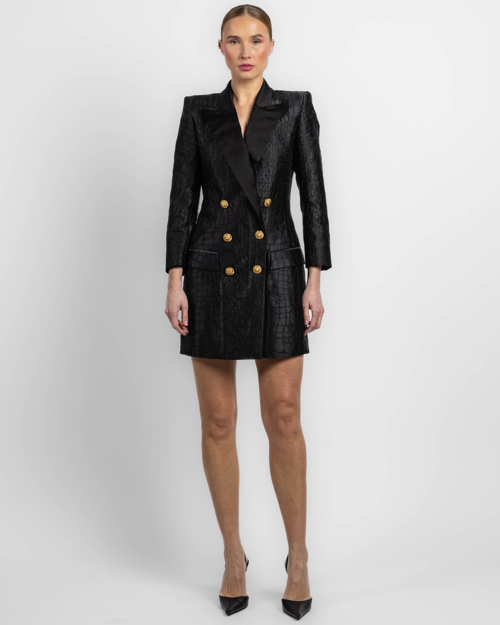 Robe tailleur à 6 boutons