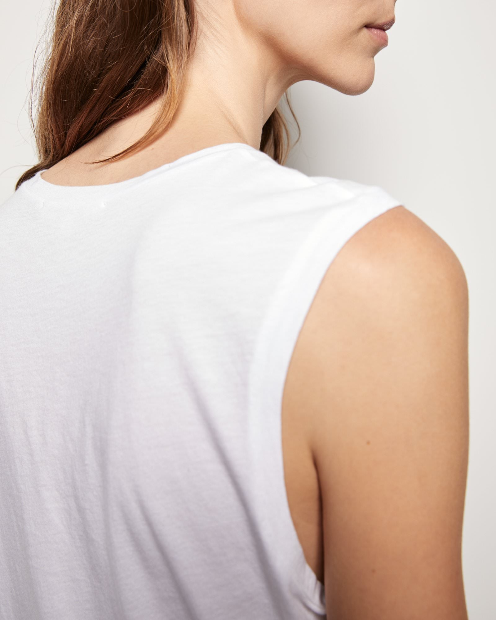 NILI LOTAN - Muscle Tank Top | Luxury Designer Fashion | tntfashion.ca