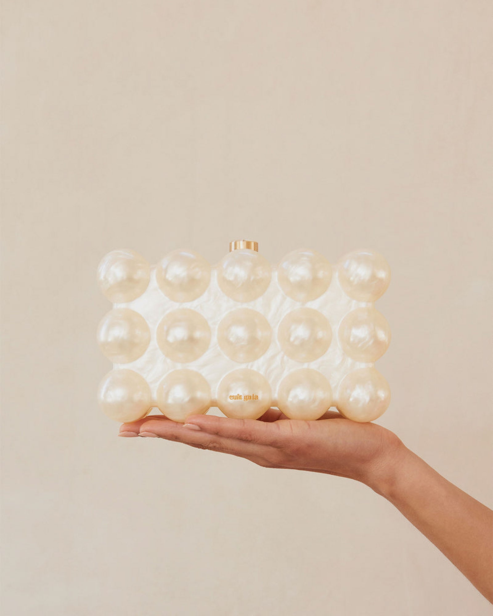 Bubble Clutch
