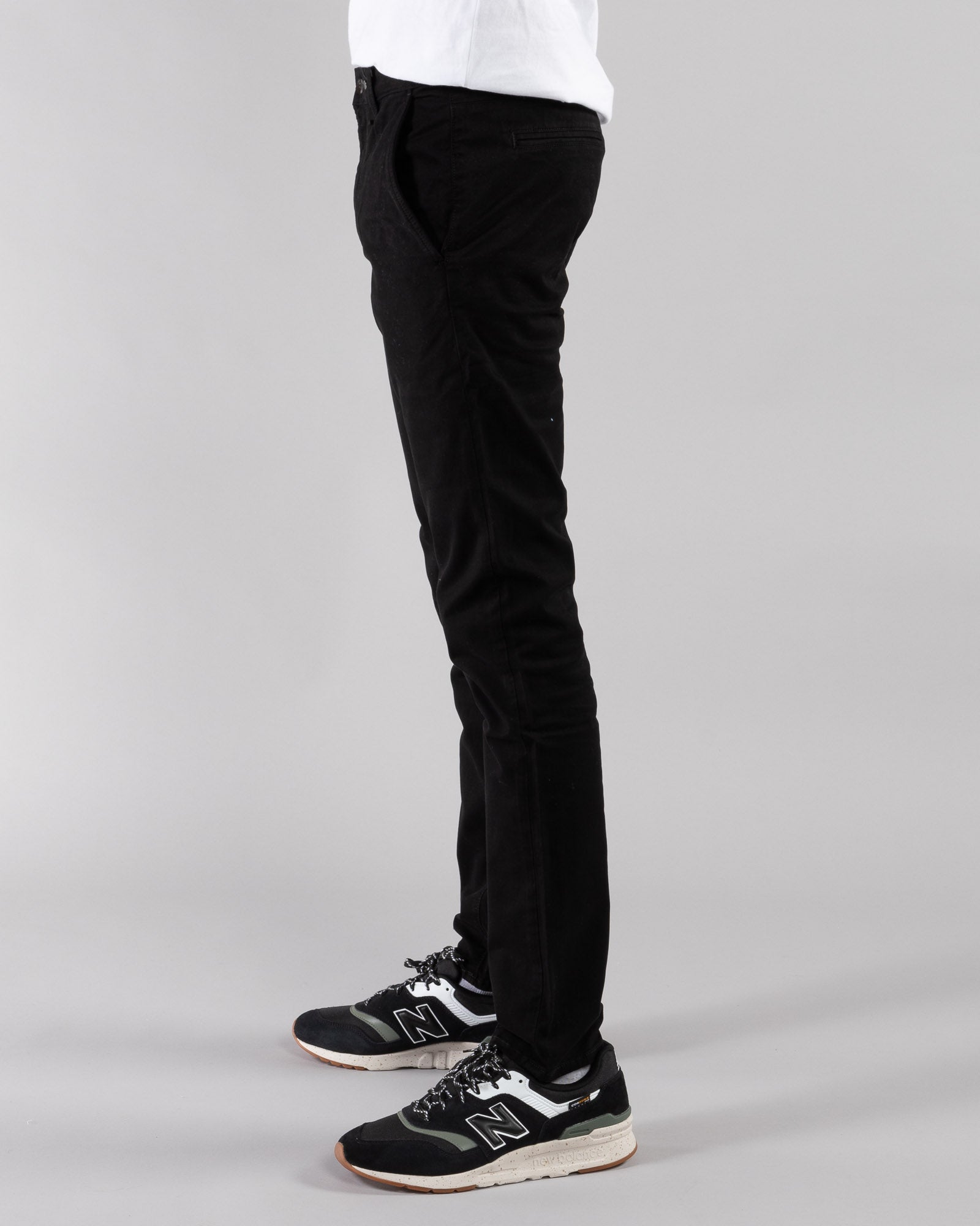 RAG & BONE - Fit Two Chino | Luxury Designer Fashion | tntfashion.ca