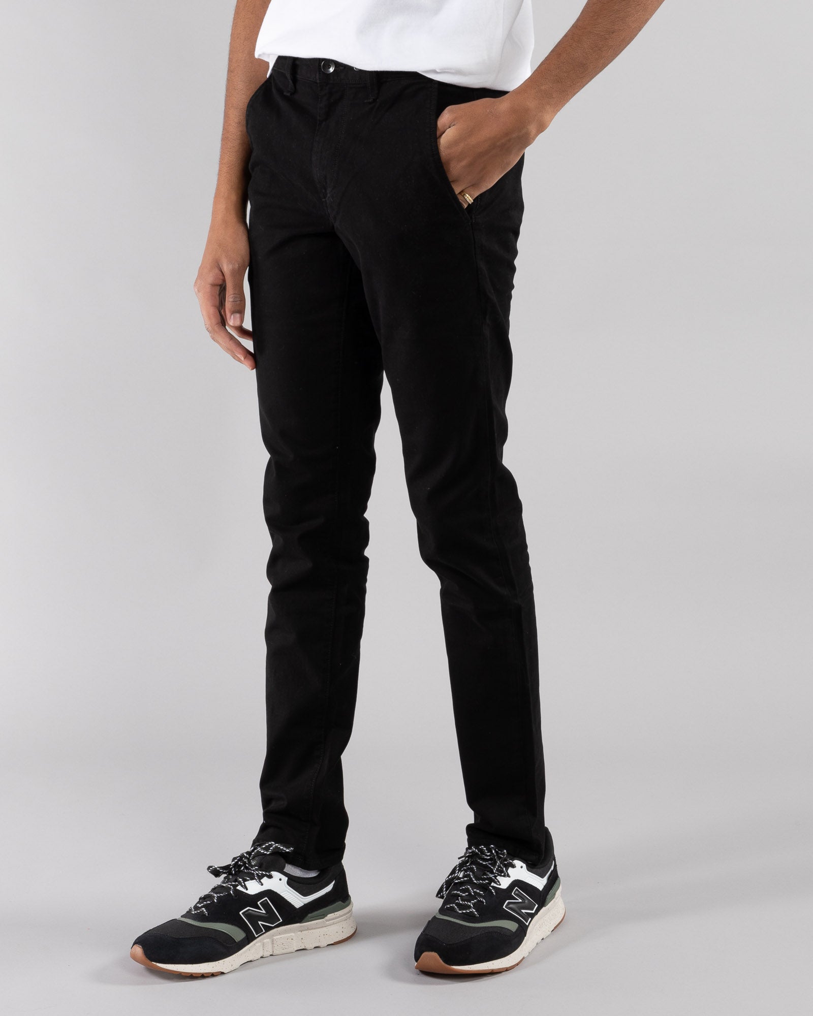 RAG & BONE - Fit Two Chino | Luxury Designer Fashion | tntfashion.ca
