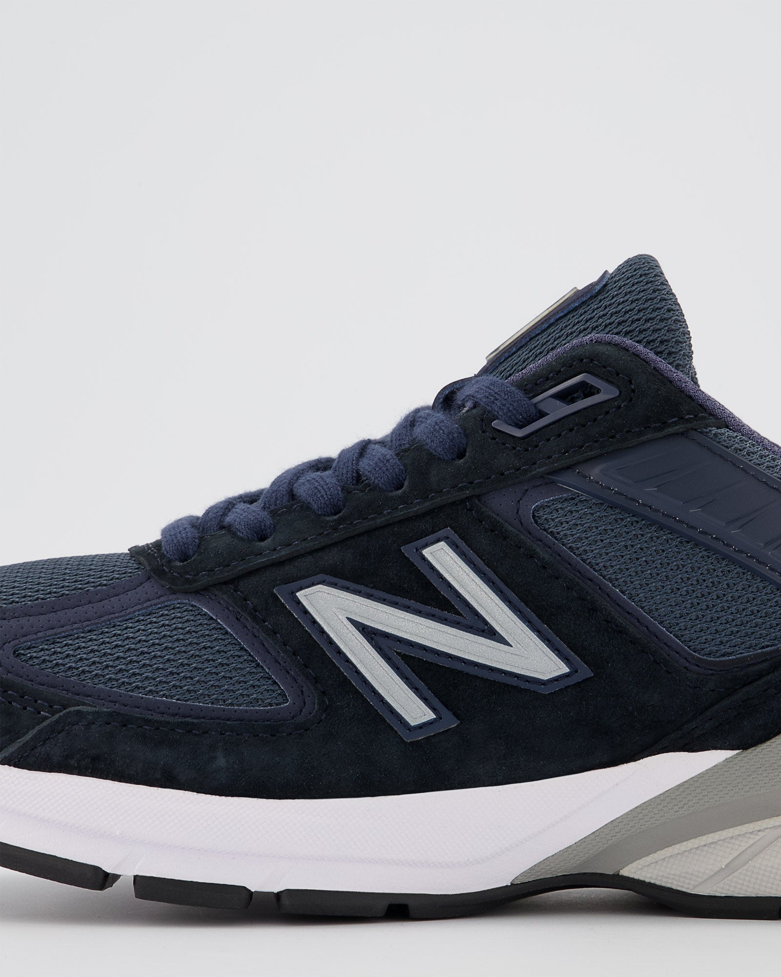 NEW BALANCE - 990V5 Sneakers | Luxury Designer Fashion | tntfashion.ca