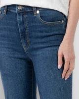 Le Sleek Straight Jeans