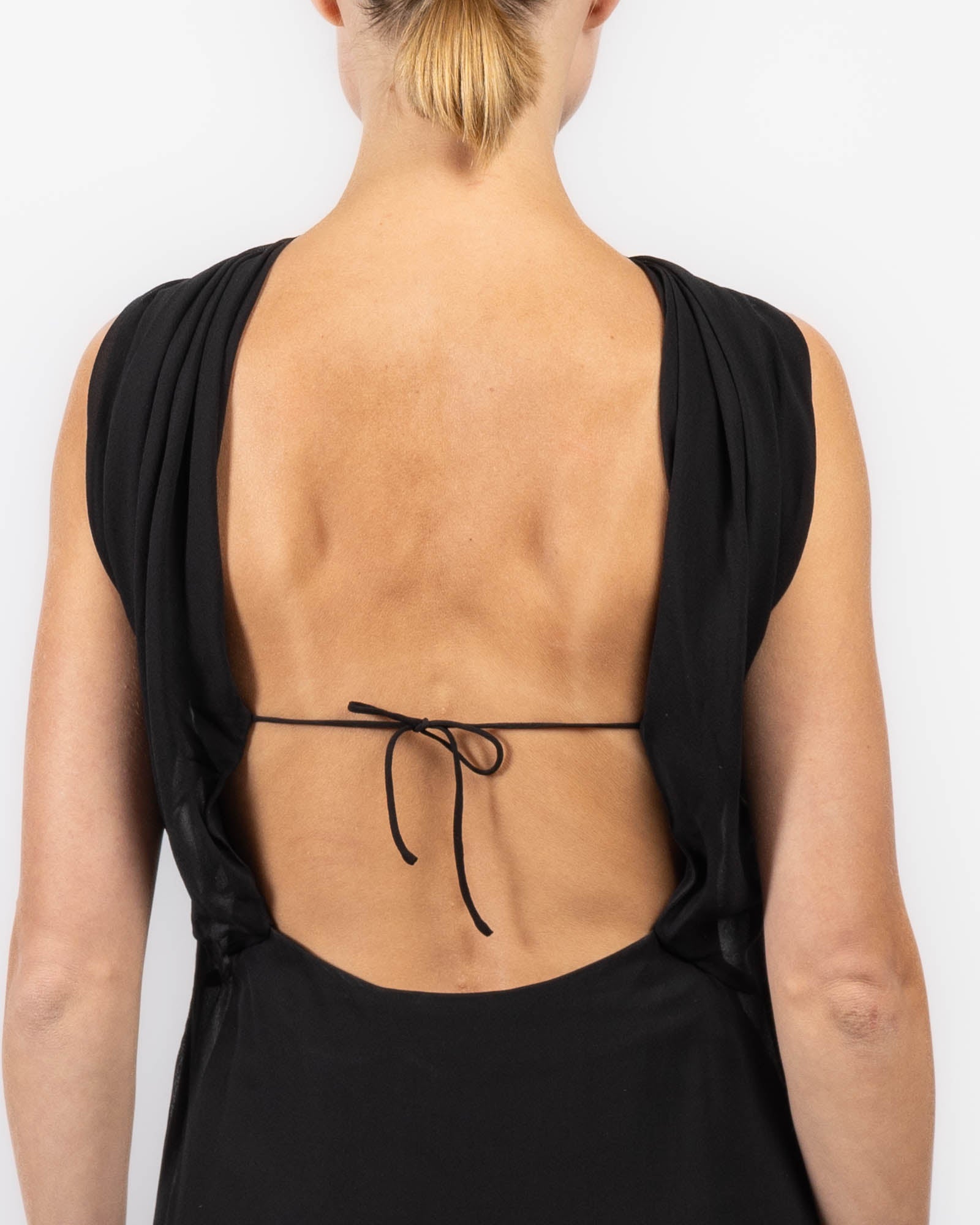 Robe dos nu inversée