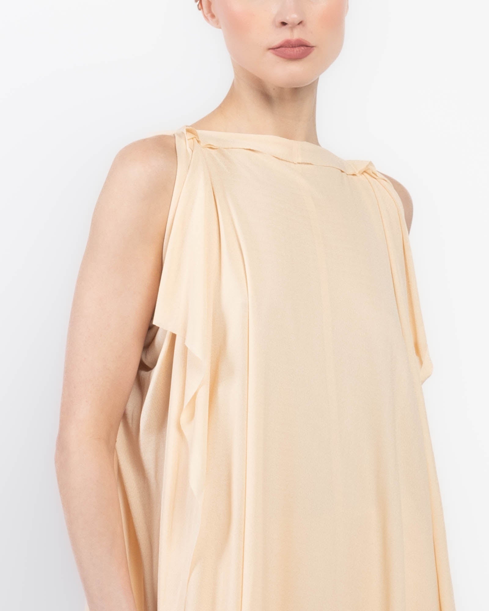 Robe drapée transparente